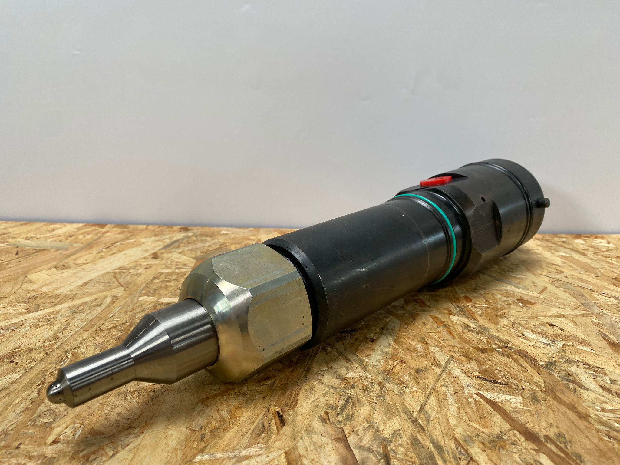 Fuel injector Wärtsilä 46