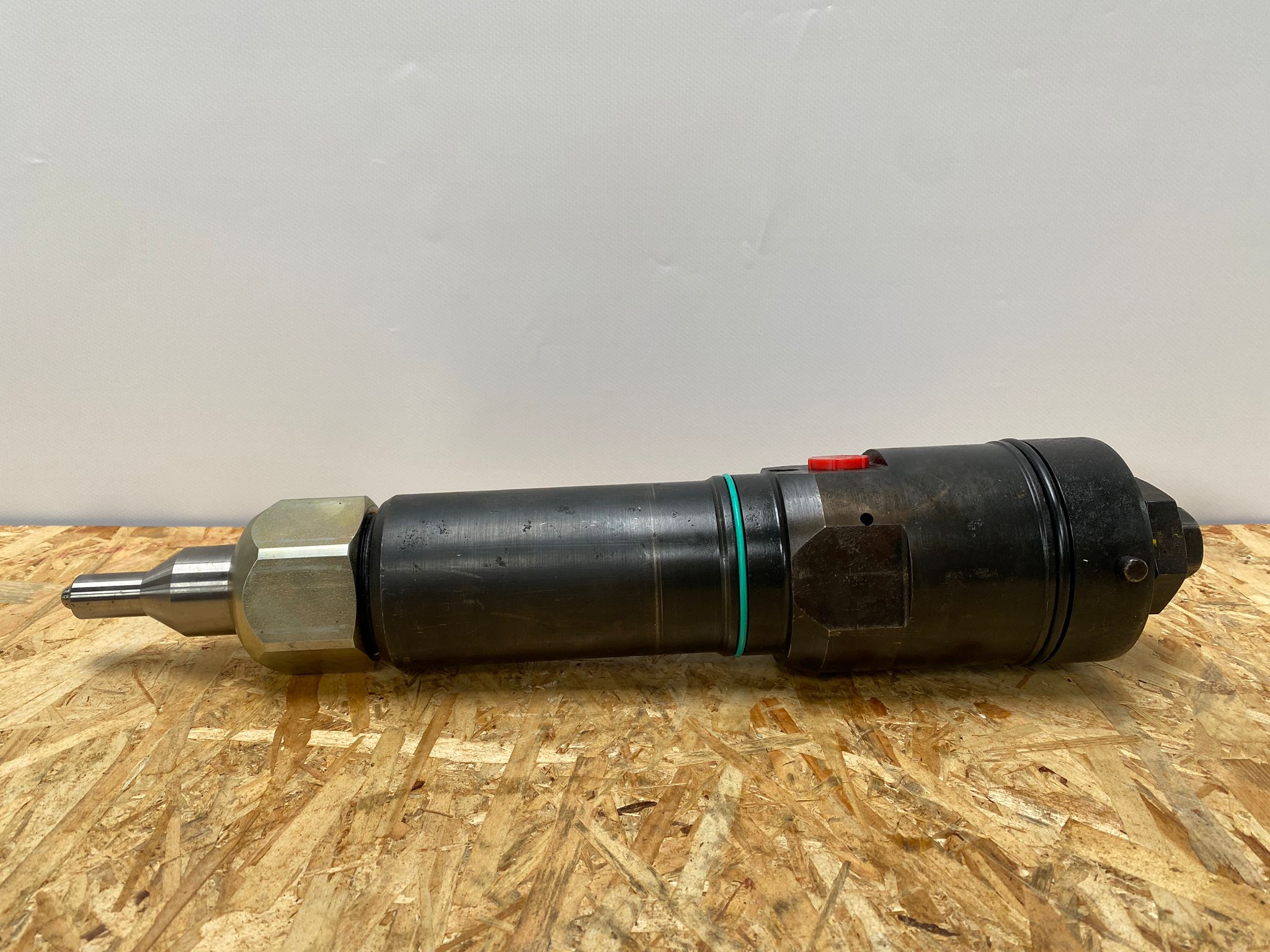 Fuel injector Wärtsilä 46