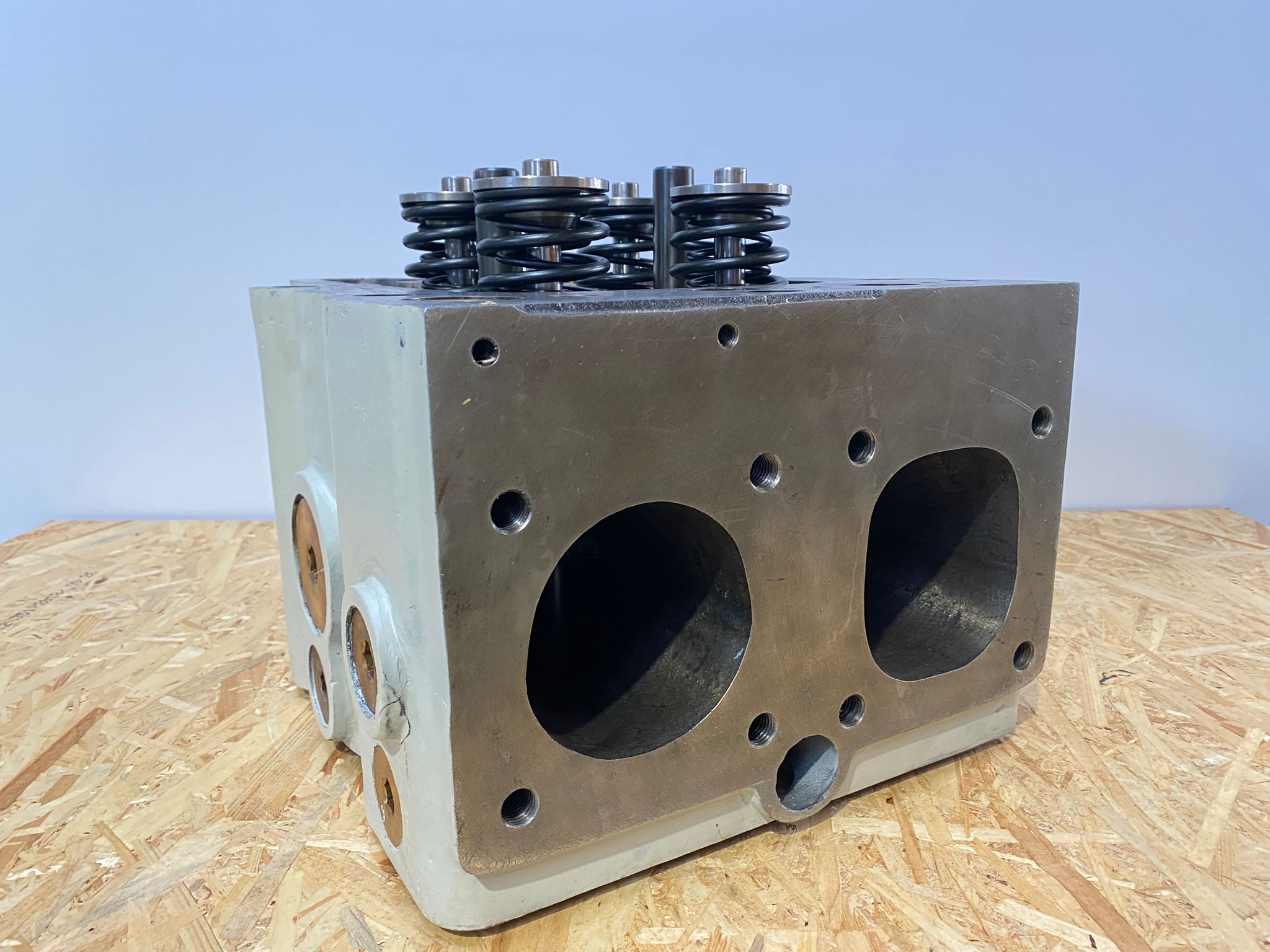 Cylinder Head ABC DZ  -  Complete (RECONDITIONATED)