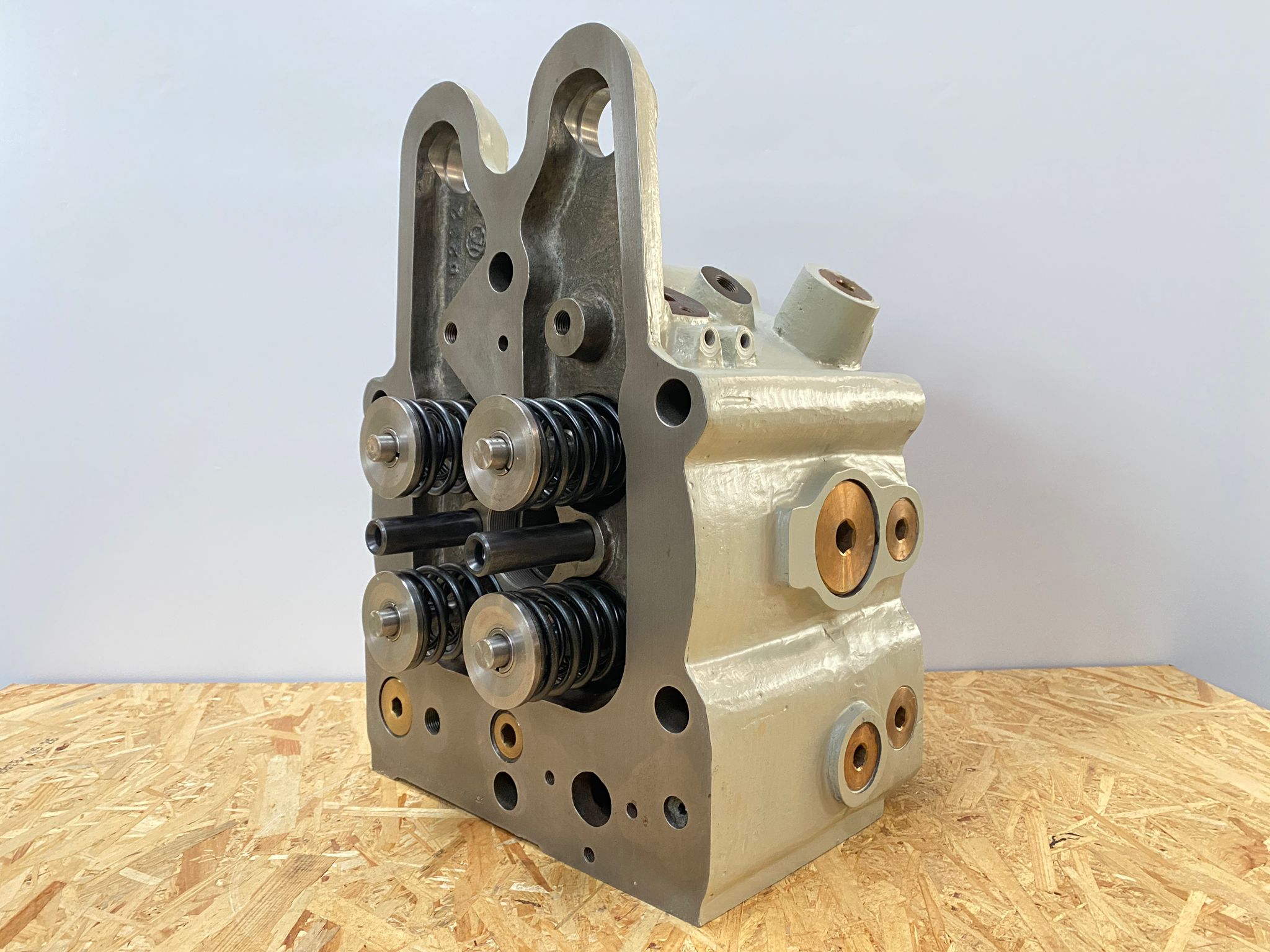Cylinder Head ABC DZ  -  Complete (RECONDITIONATED)