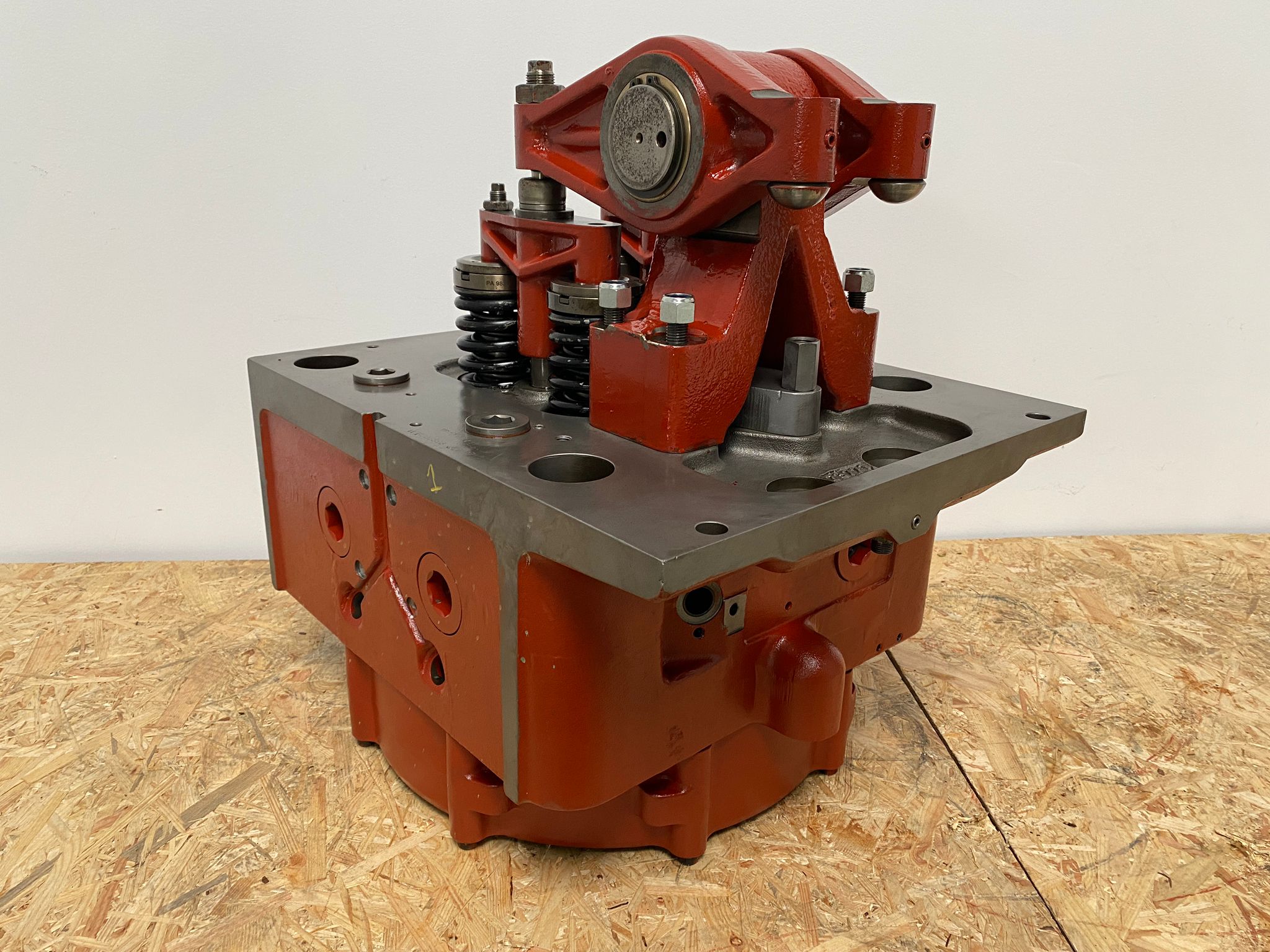 Cylinder Head Wärtsila VASA 32  -  Complete (RECONDITIONATED)