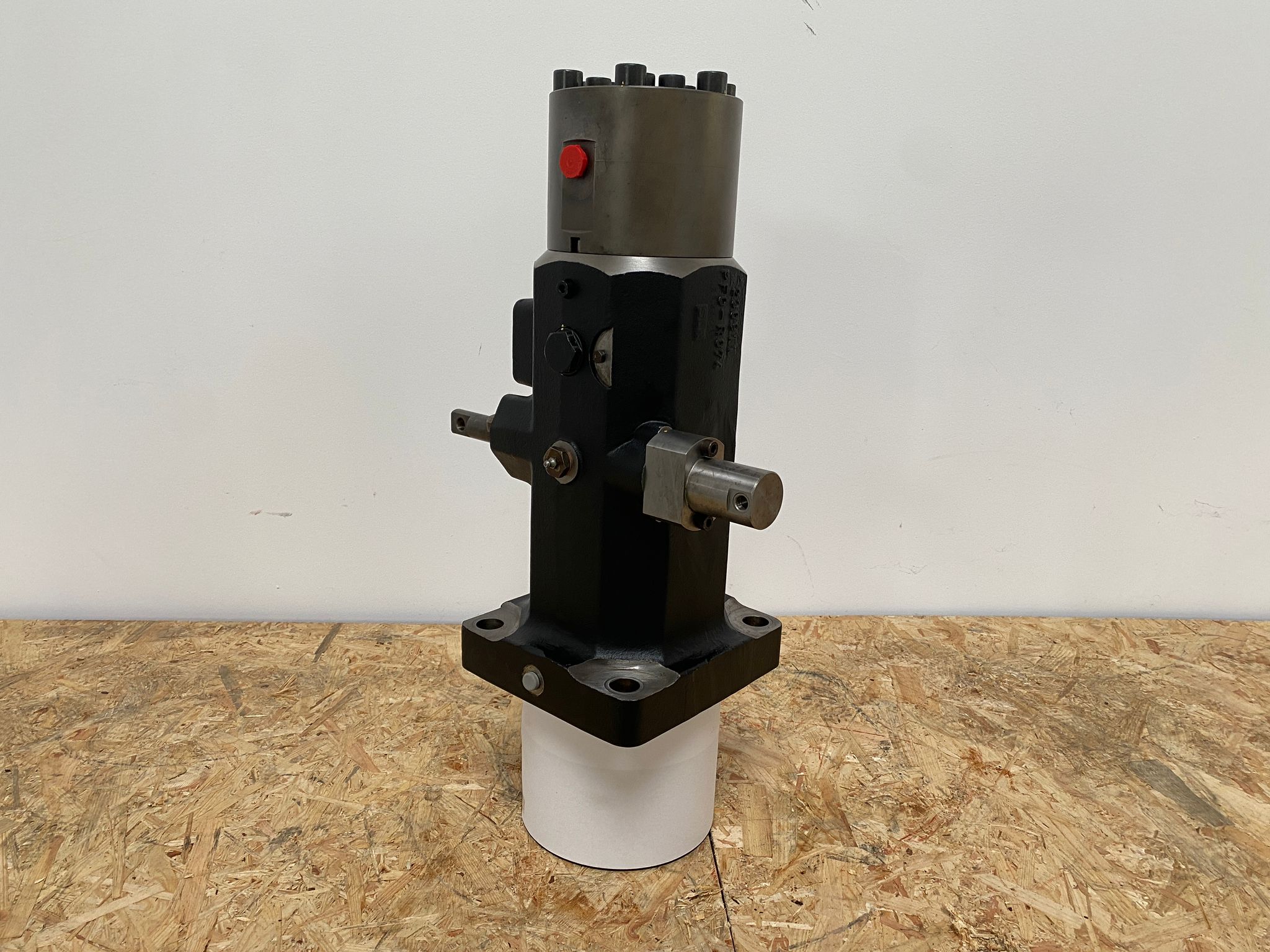 Injection Pump Wärtsila 46  -  Complete (RECONDITIONATED)