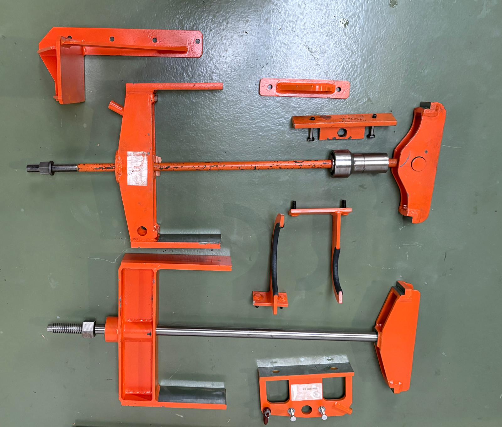 Special Tool Set for Rolls-Royce Bergen 3240 Disassembly