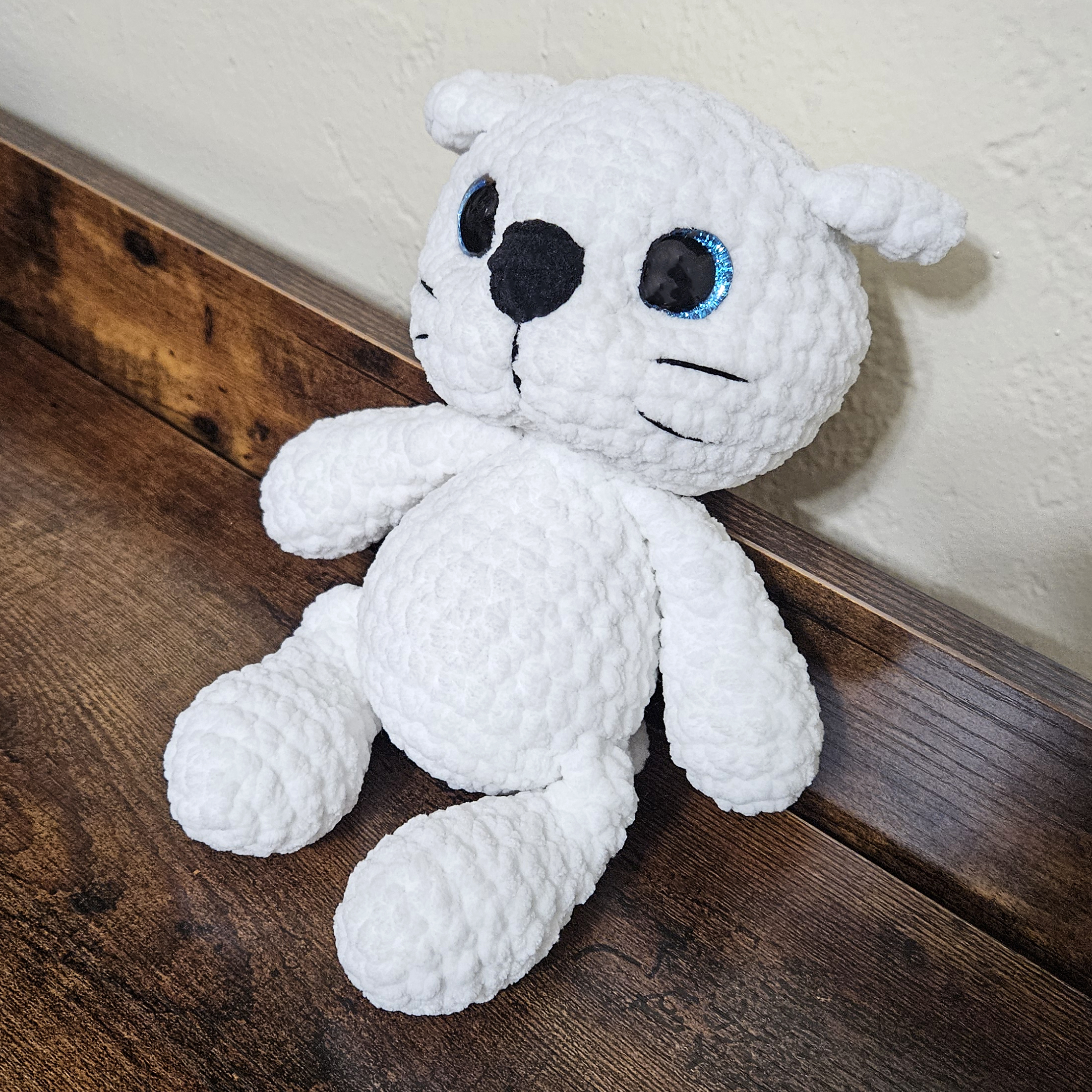 Rawr! Crochet White Kitty Plushie