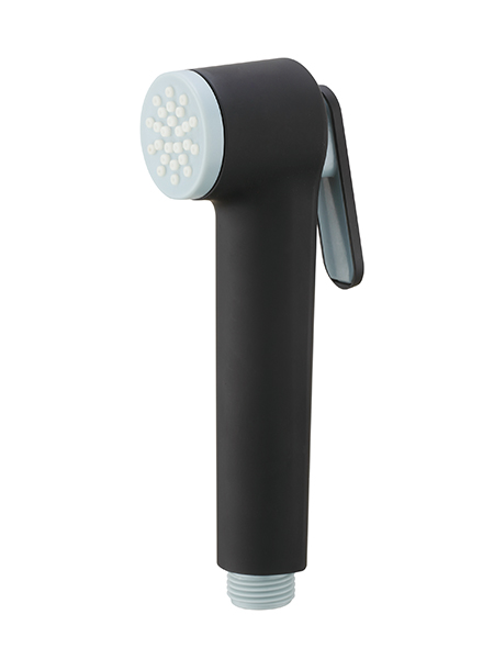 black shower spray