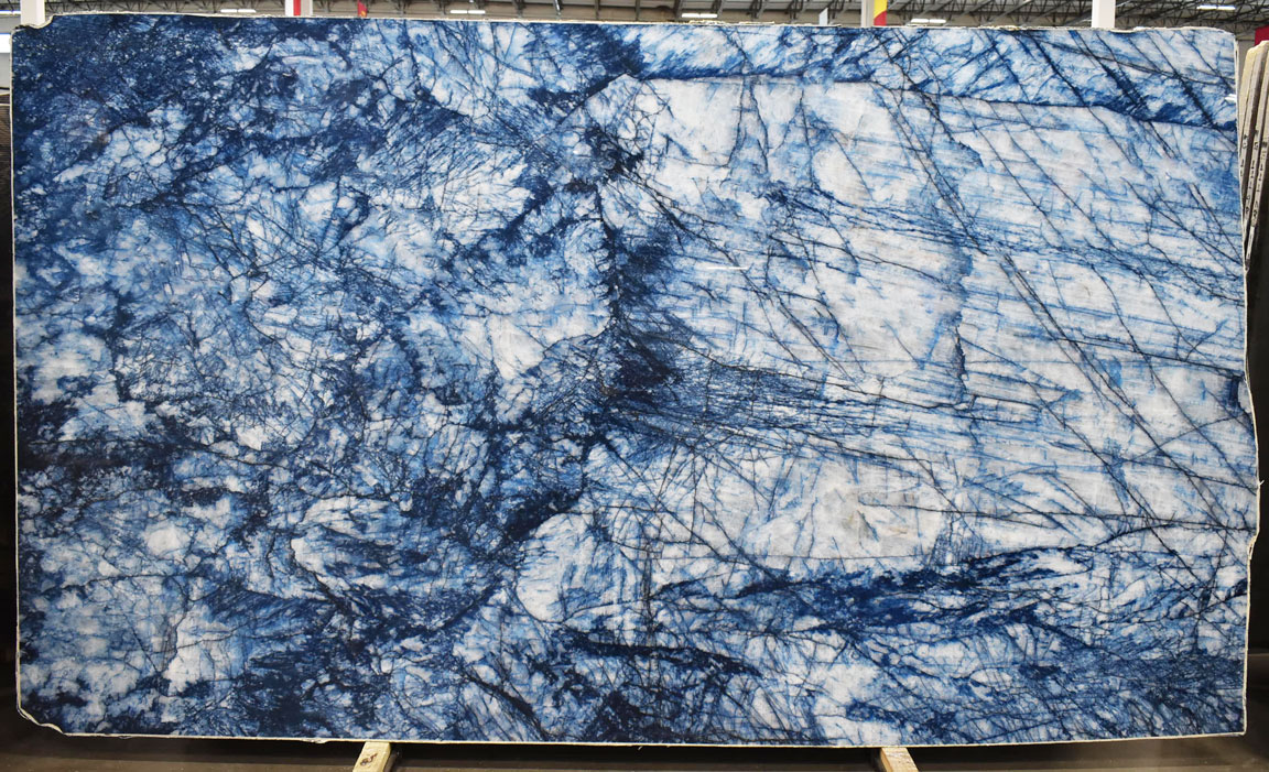 Blue Crystal Quartz 2cm