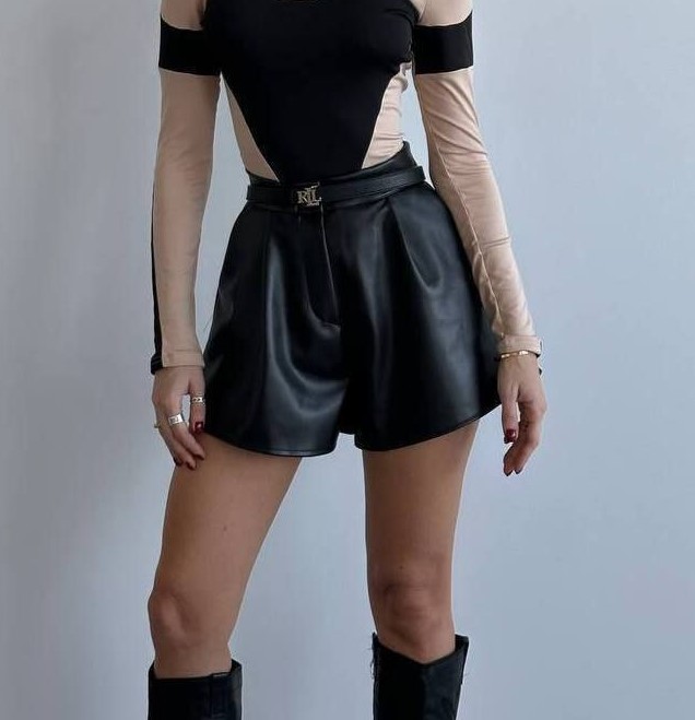 Juodi eko odos šortai