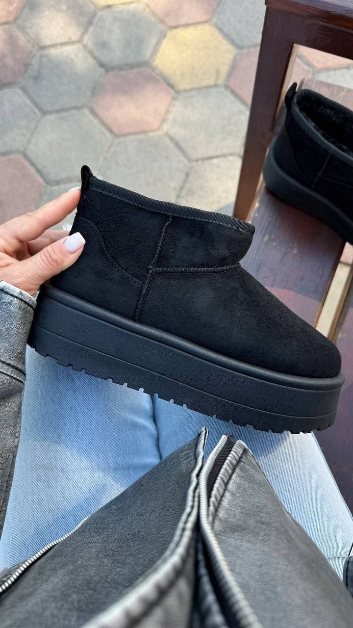 Juodos spalvos aulinukai