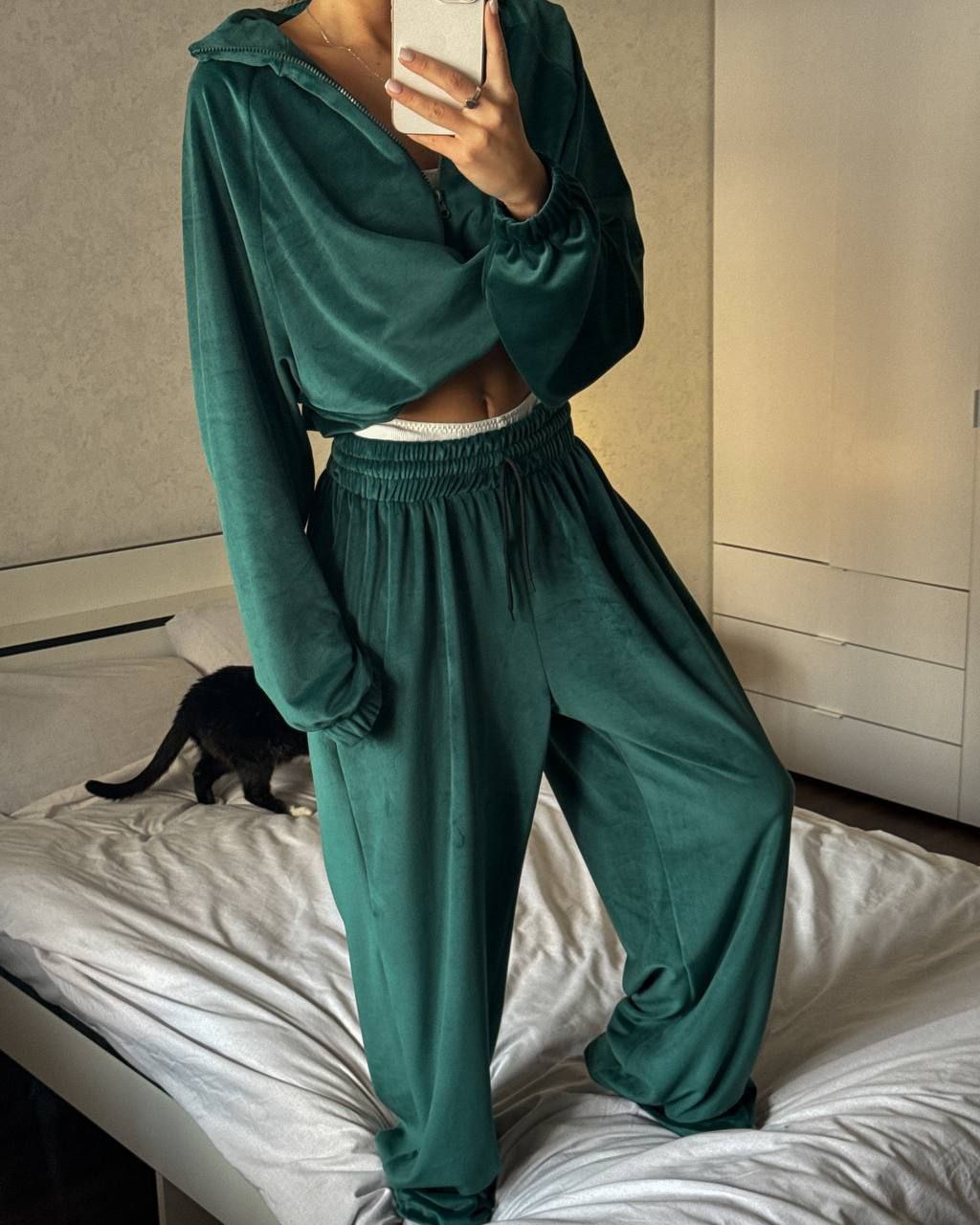 Žalias oversize stiliaus laisvalaikio kostiumėlis