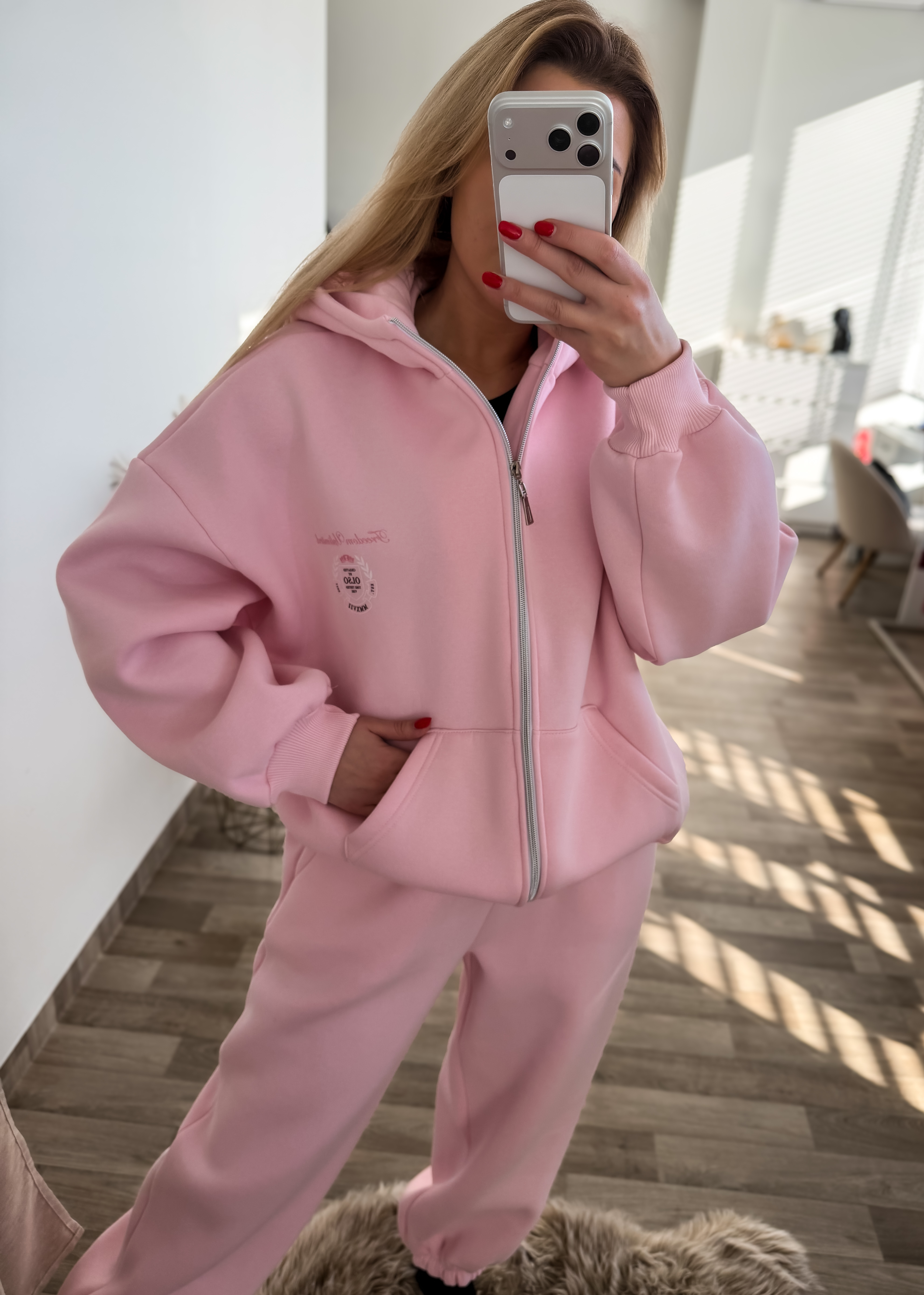 Laisvalaikio kostiumas “Rose”