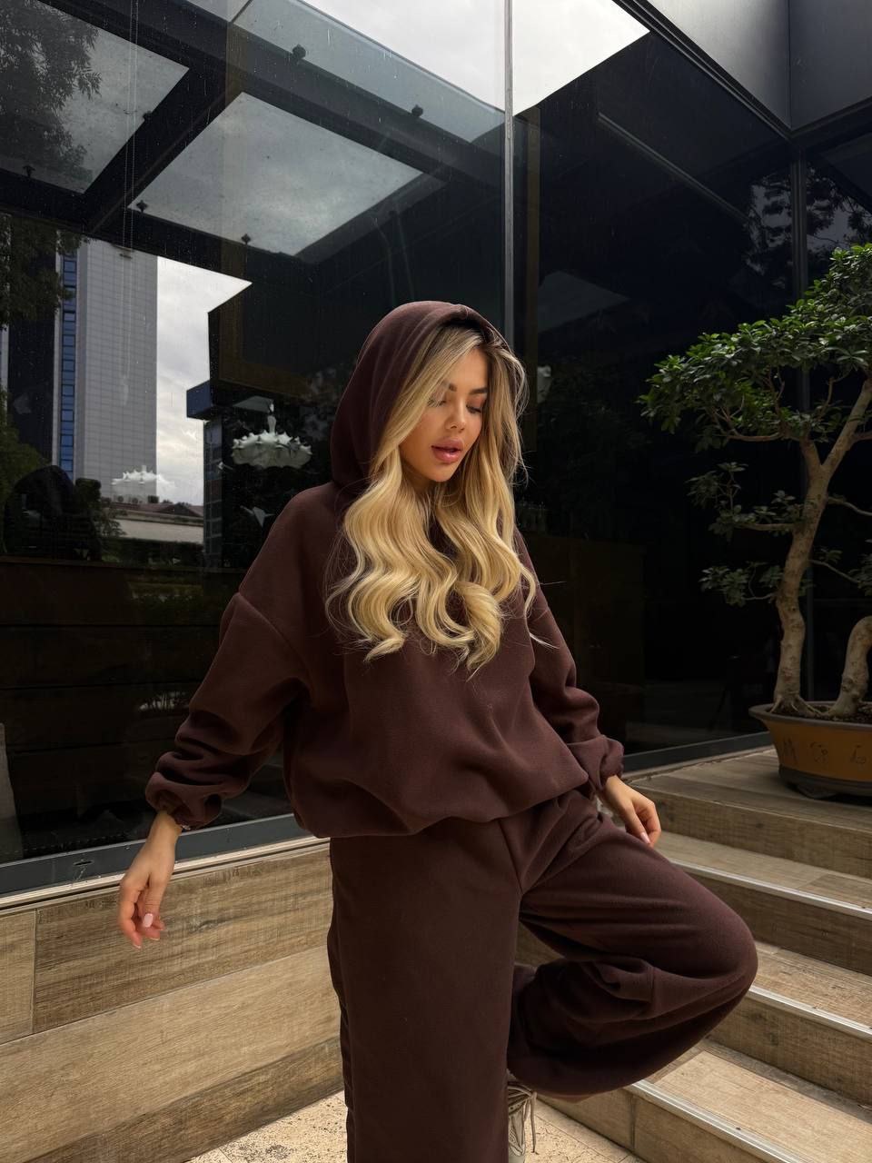 Oversize stiliaus flisinis laisvalaikio kostiumas