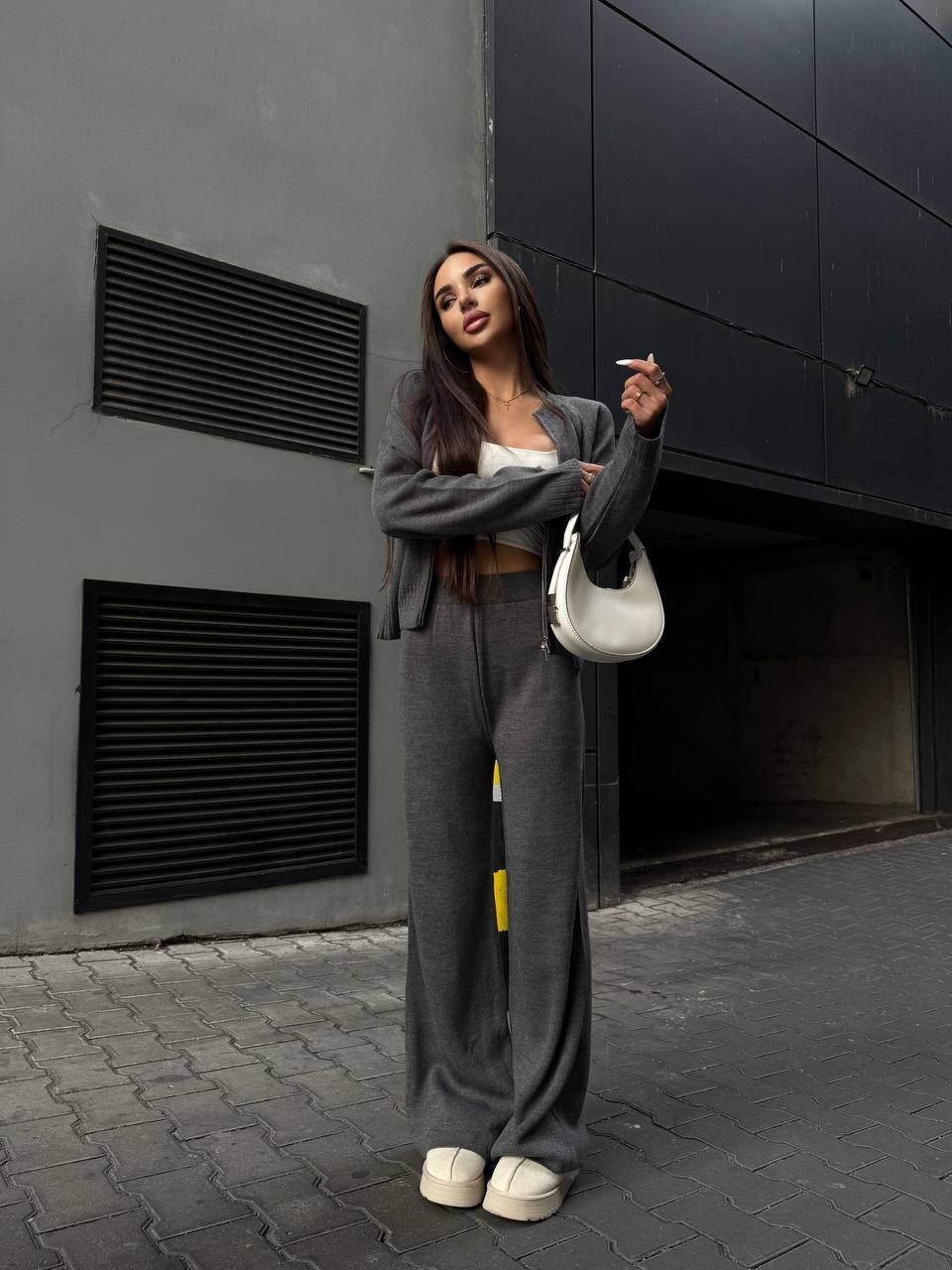 Laisvalaikio kostiumėlis “Cleo”