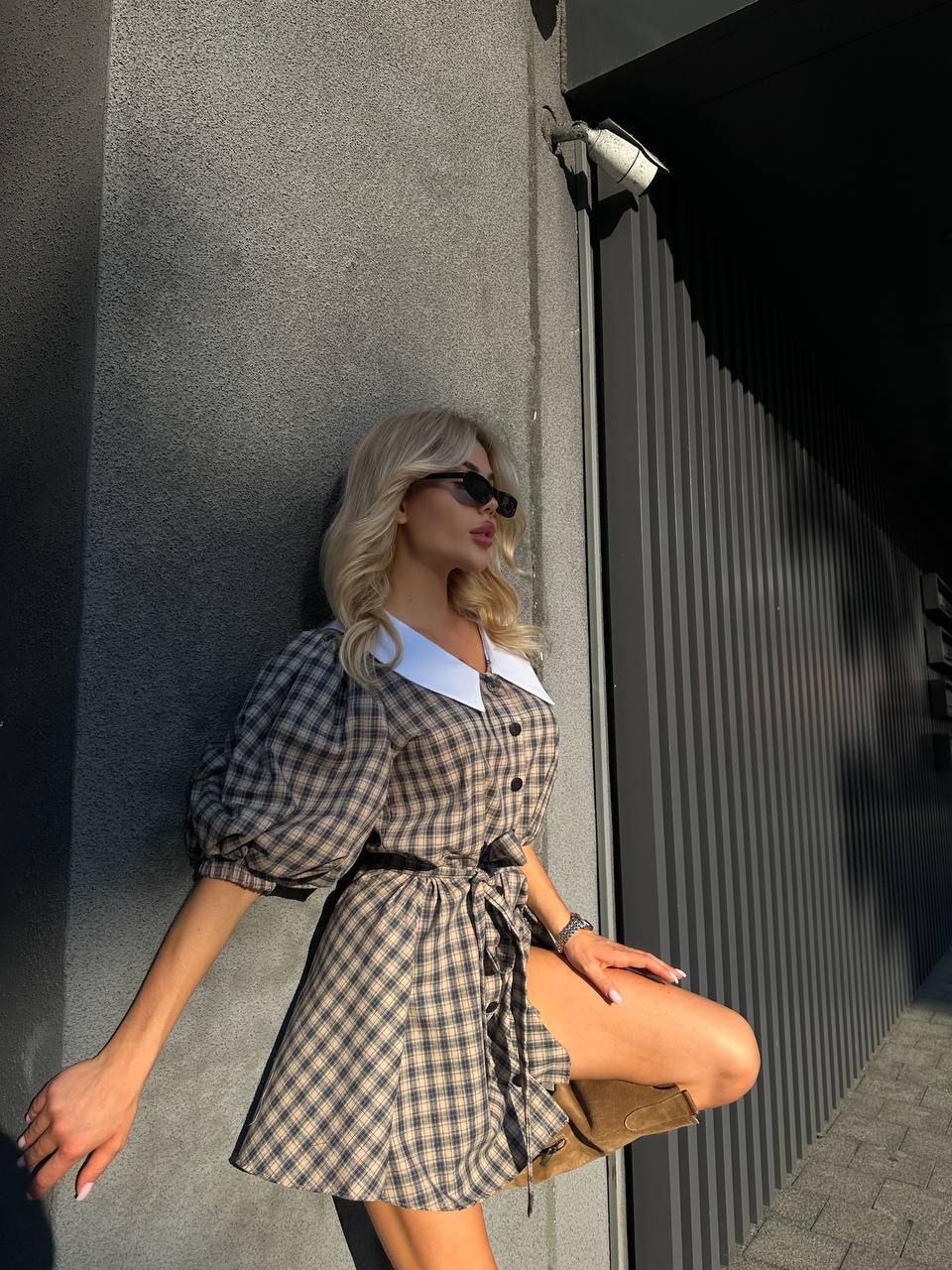 Languota suknelė su dirželiu 