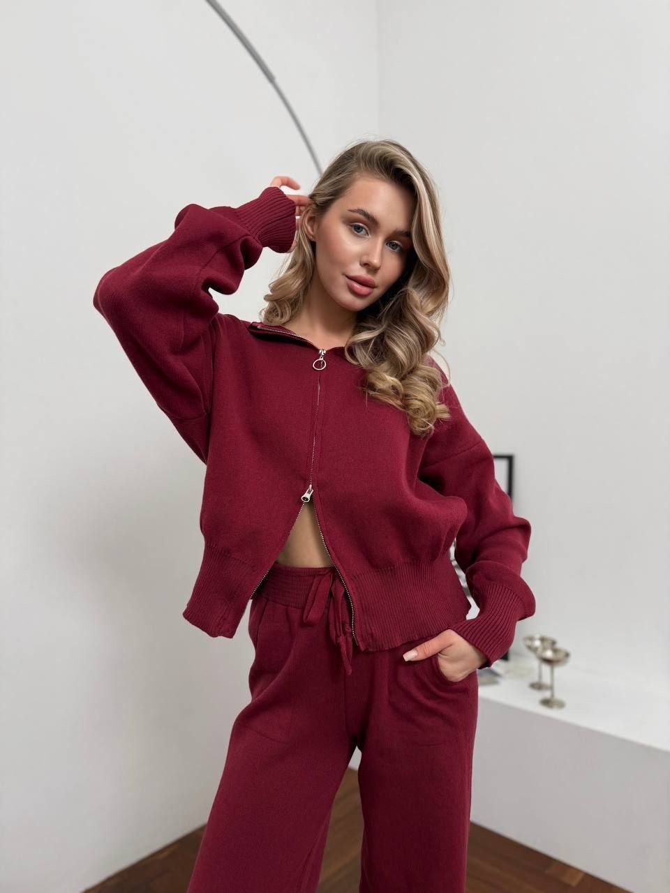 Laisvalaikio kostiumėlis “Lola”