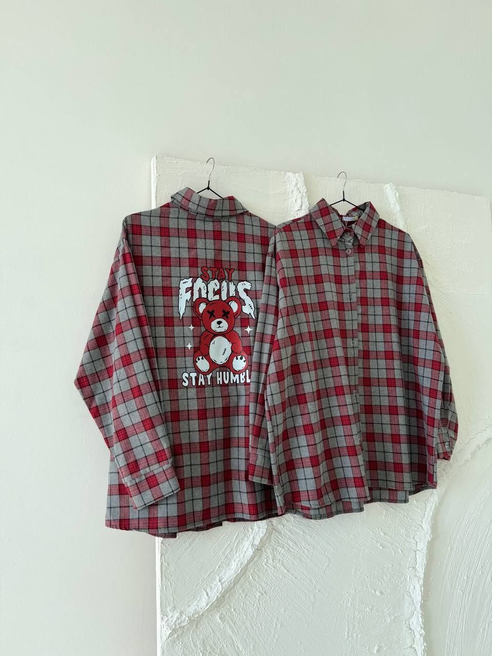 Languoti marškiniai “Stay focus”