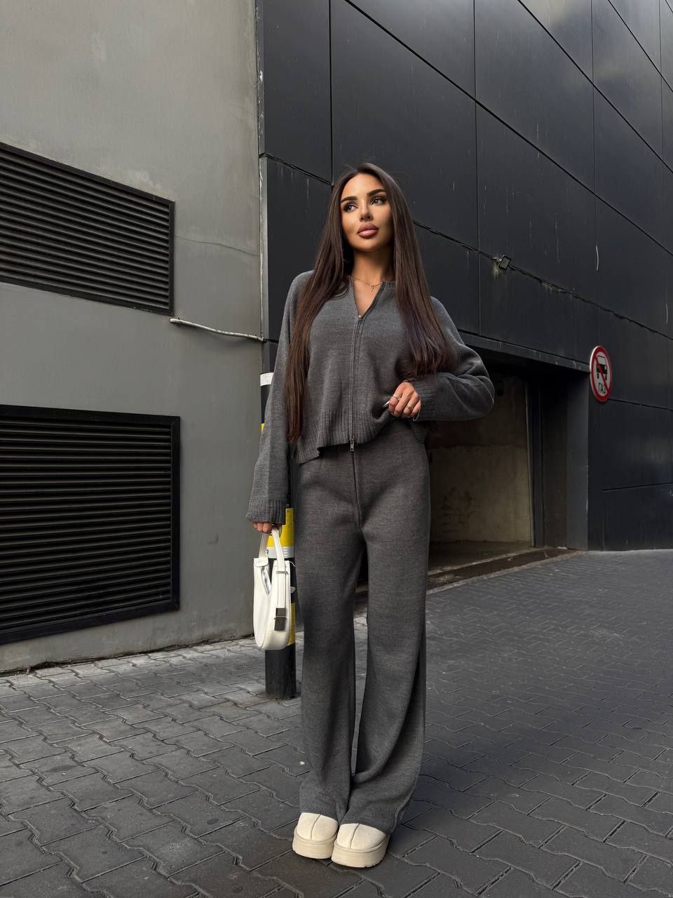 Laisvalaikio kostiumėlis “Cleo”