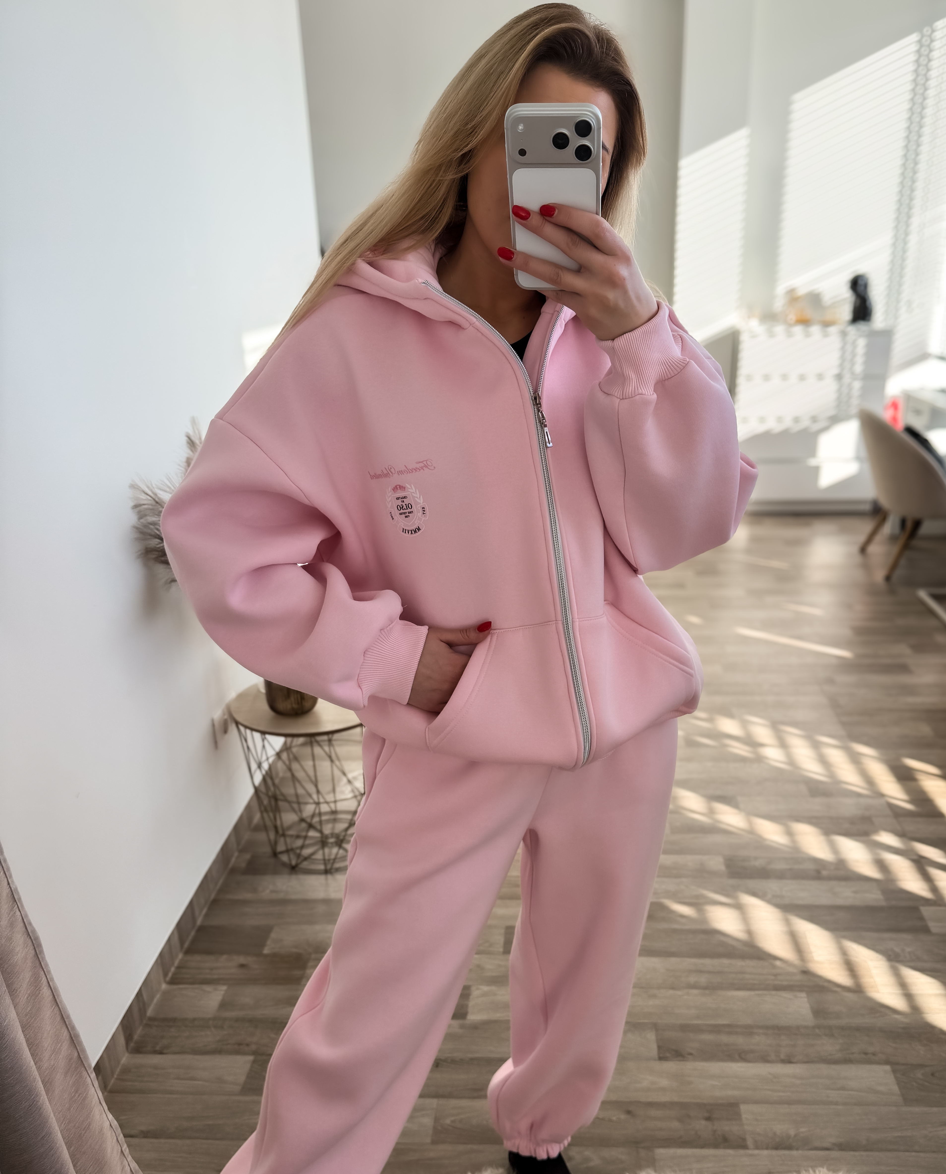 Laisvalaikio kostiumas “Rose”