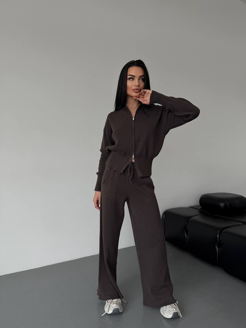 Laisvalaikio kostiumėlis “Mona”