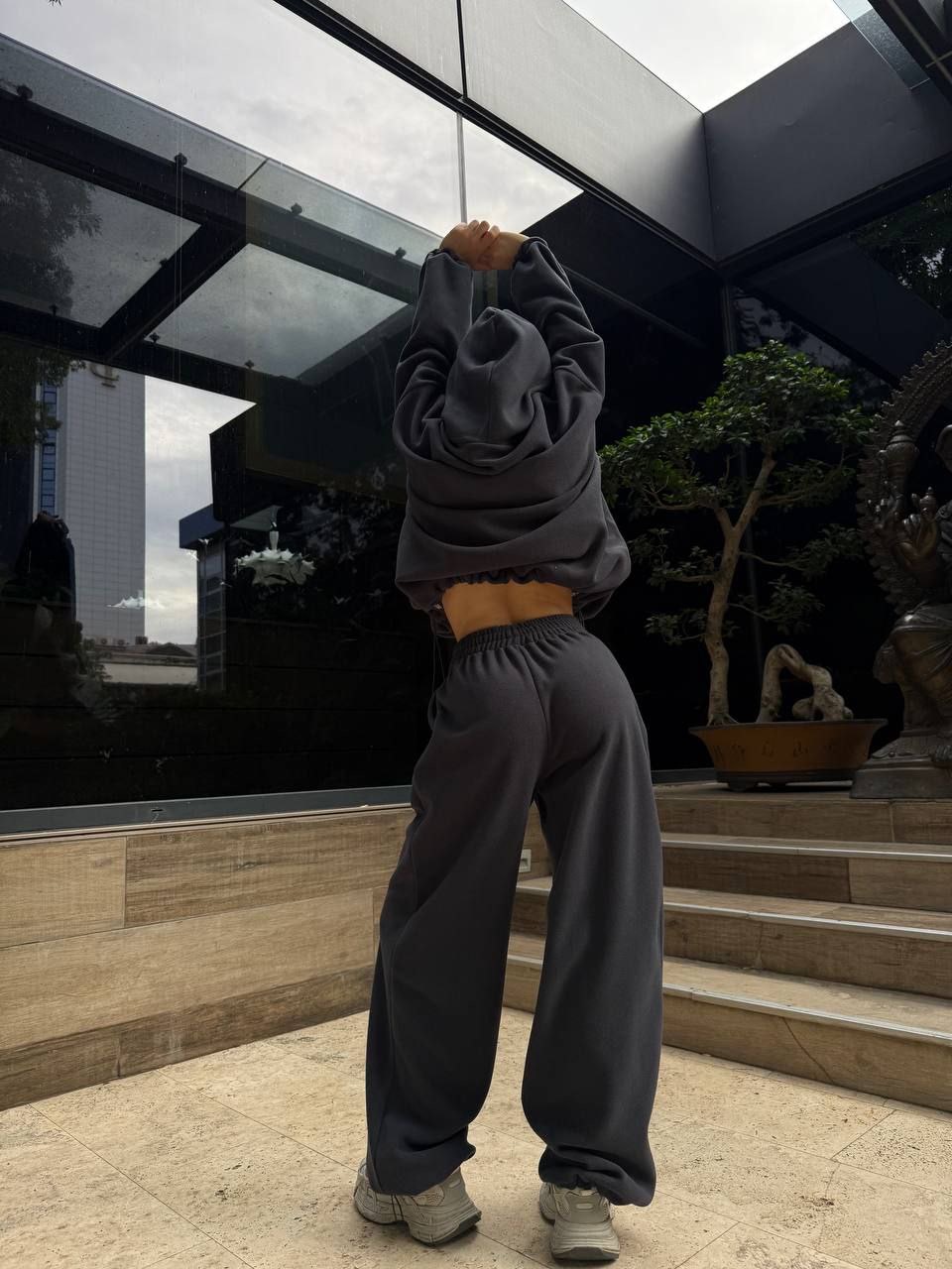 Oversize stiliaus flisinis laisvalaikio kostiumas