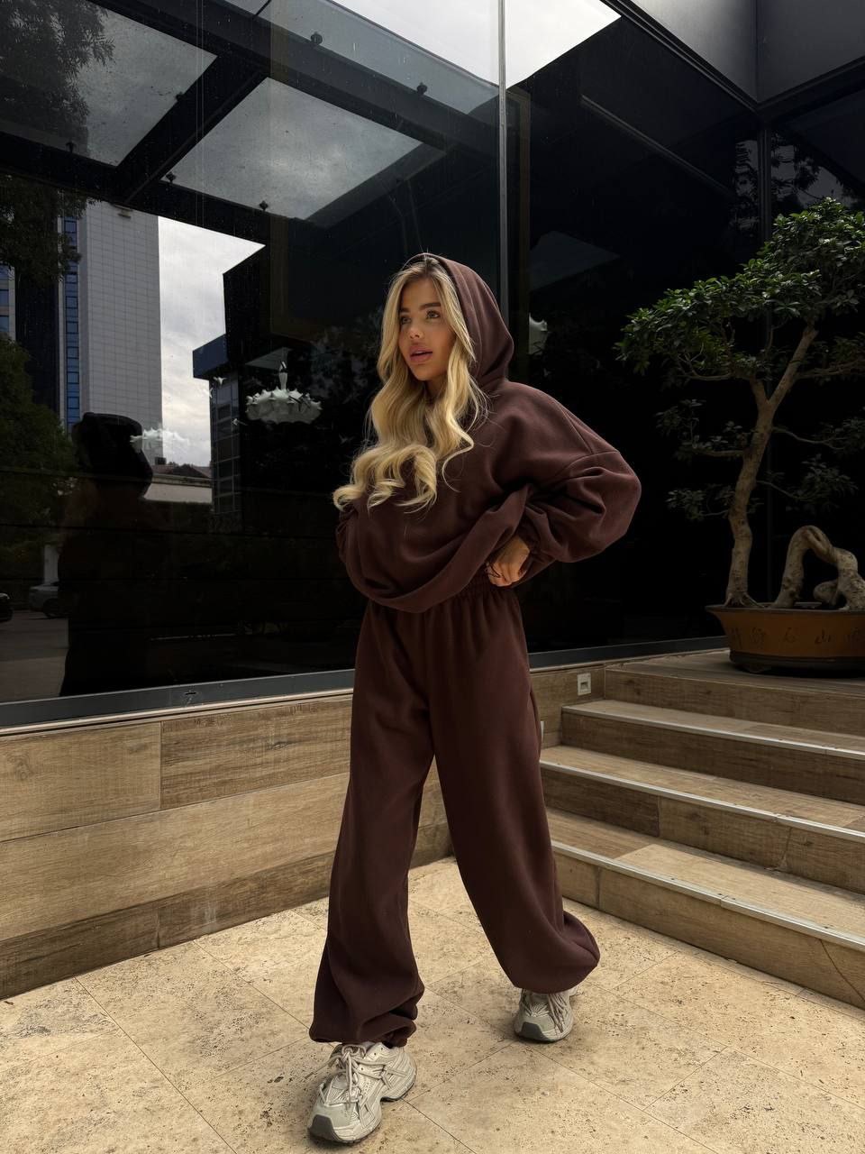 Oversize stiliaus flisinis laisvalaikio kostiumas