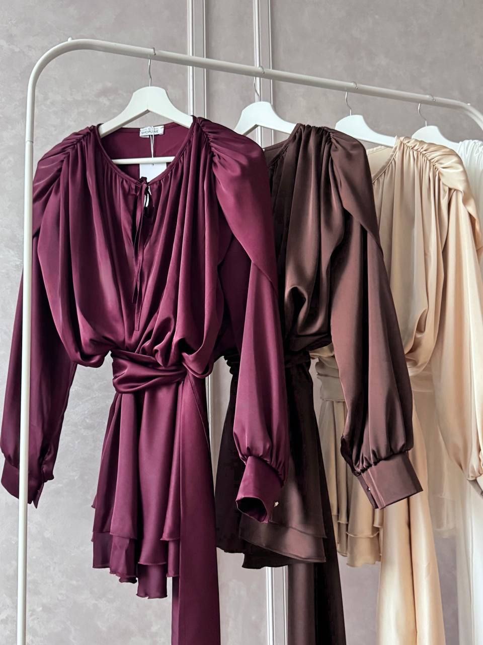 Armani šilko suknelė su šortukais