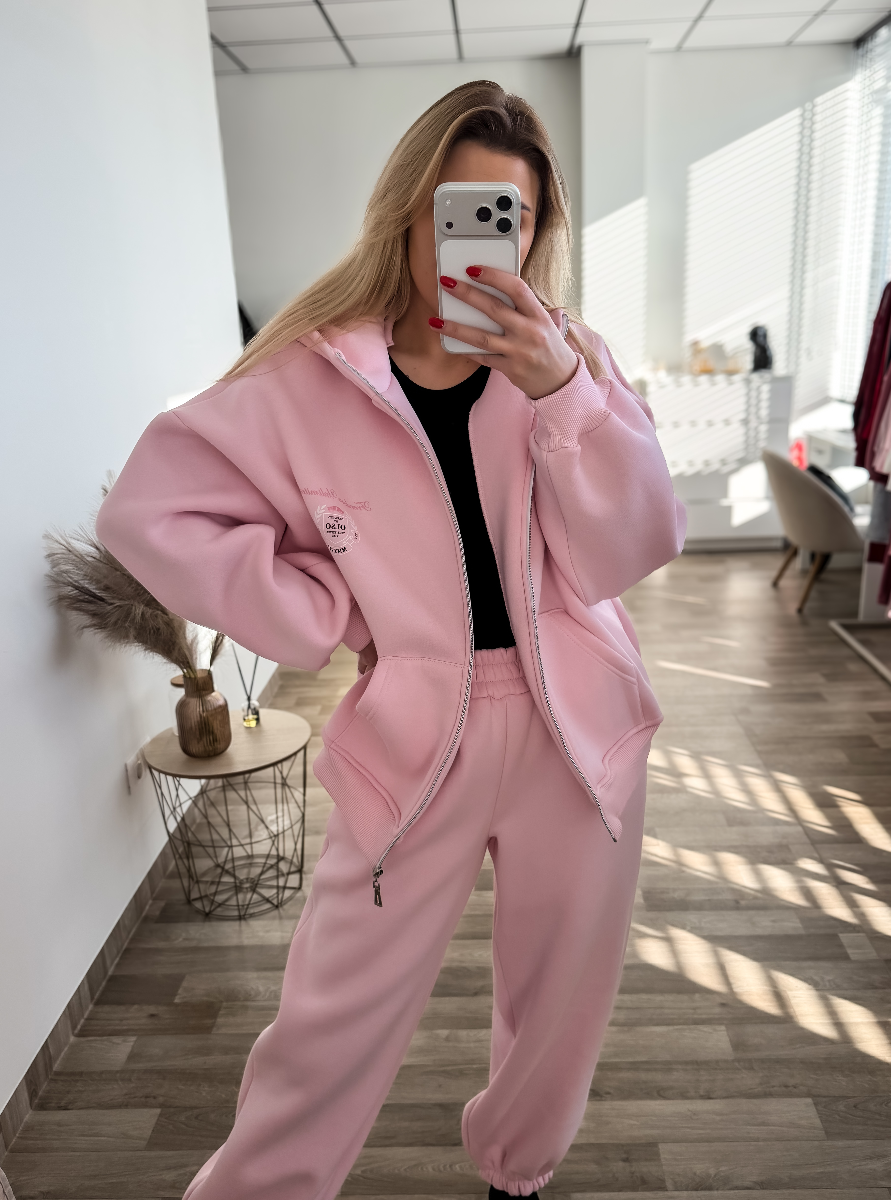 Laisvalaikio kostiumas “Rose”