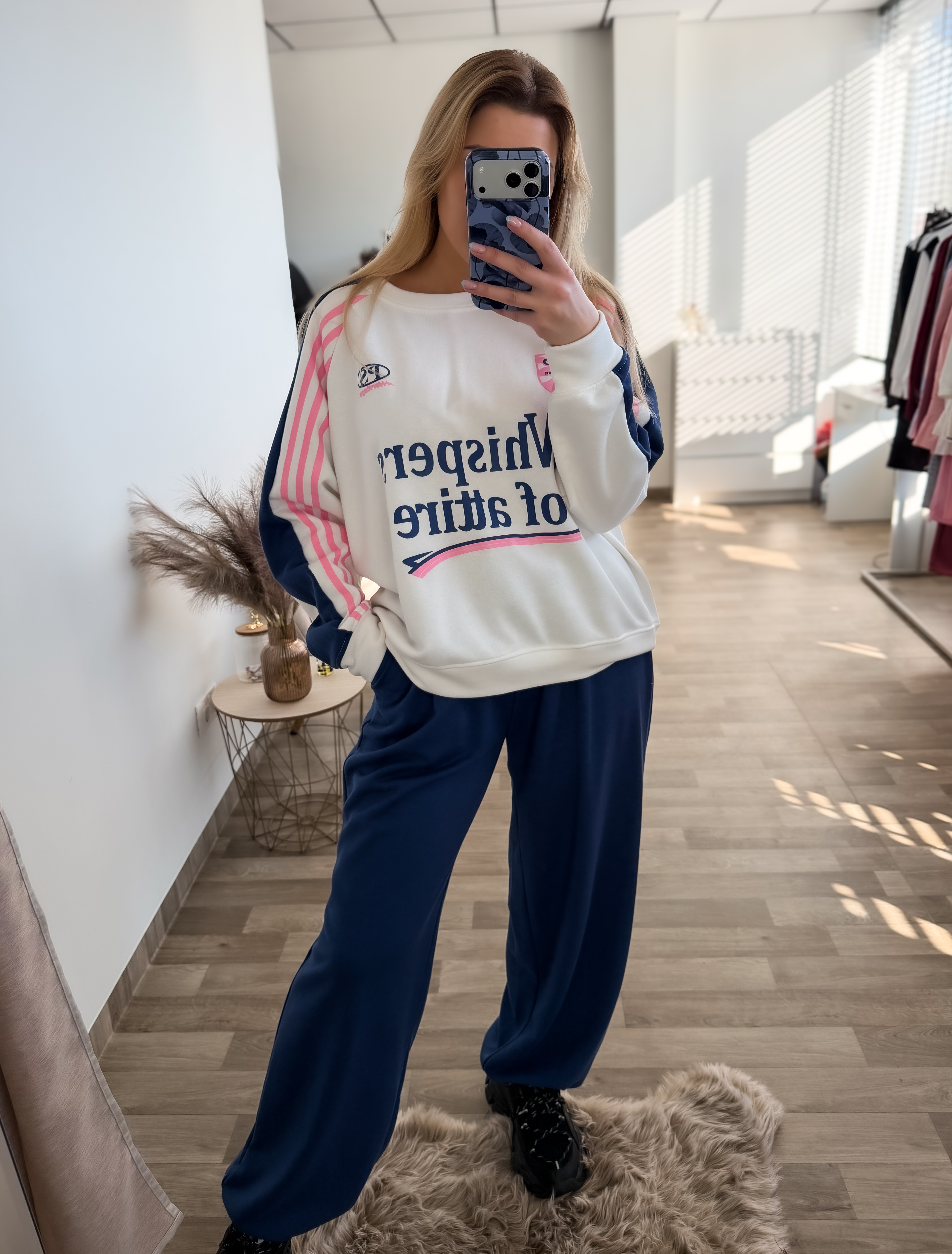 Laisvalaikio kostiumėlis “Whispers”