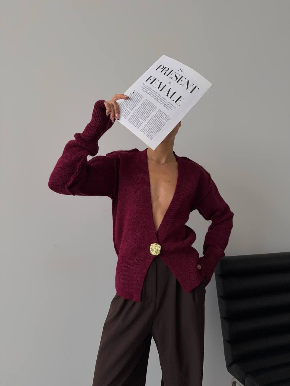 Burgundy spalvos kardiganas