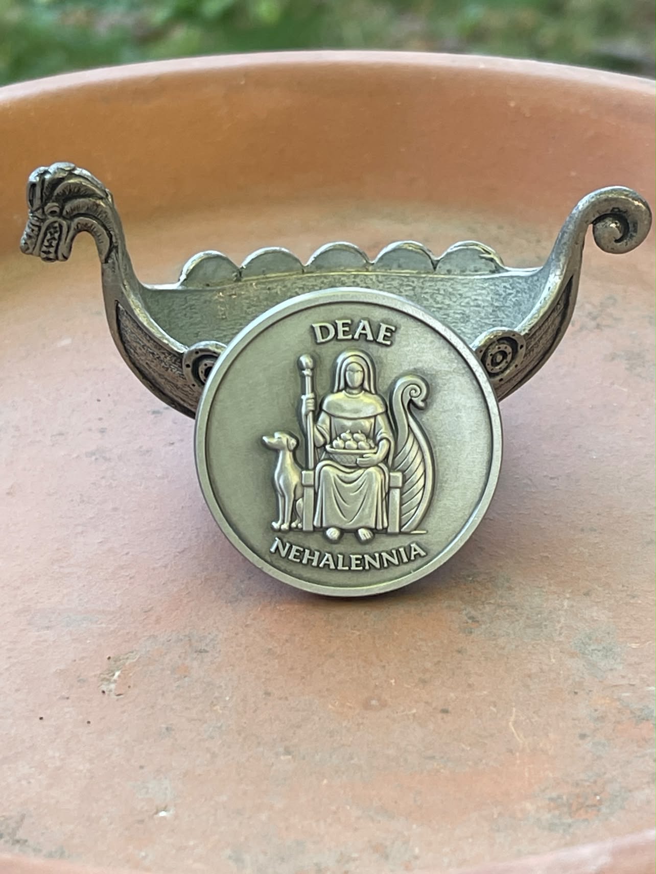 Nehalennia challenge coin and pin