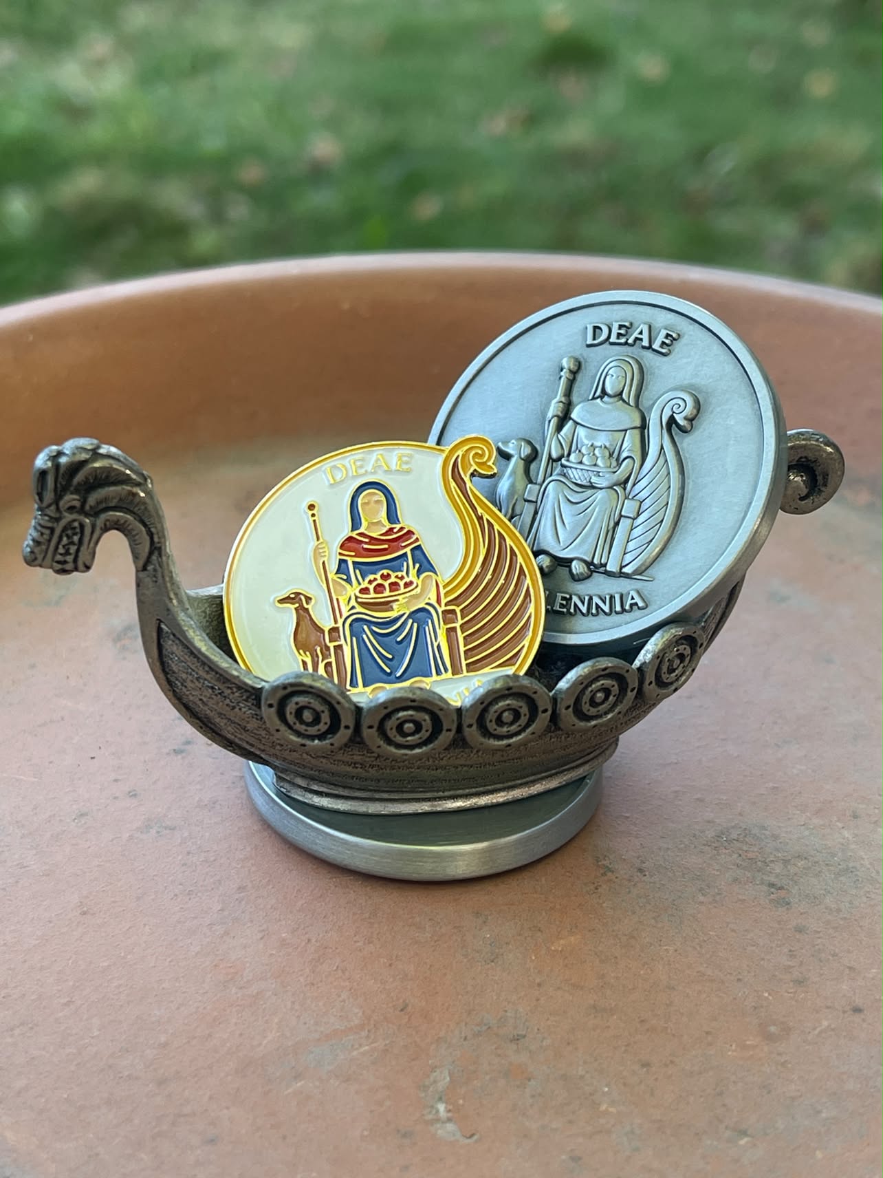 Nehalennia challenge coin and pin