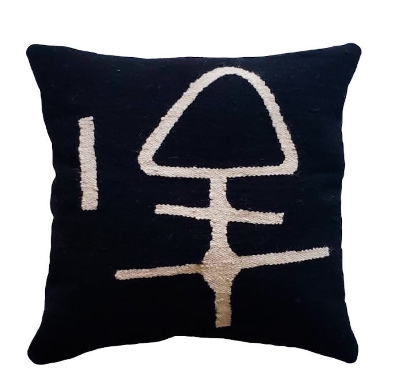 The Luxury Cushion | Classic Craftsmanship with a Contemporary Edge