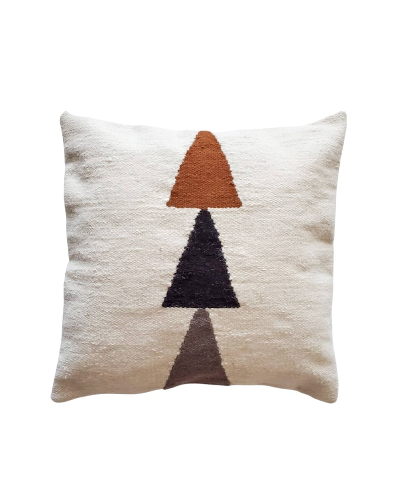 Nomad Essence Wool Cushion – A Cozy Touch of Tradition