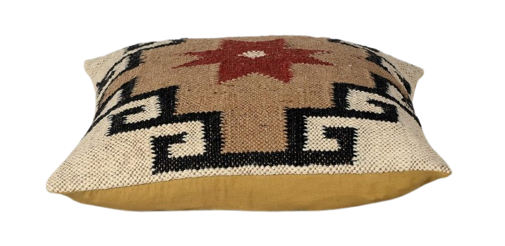Plush Harmony – The Wool Cushion for a Tranquil, Luxurious Escape