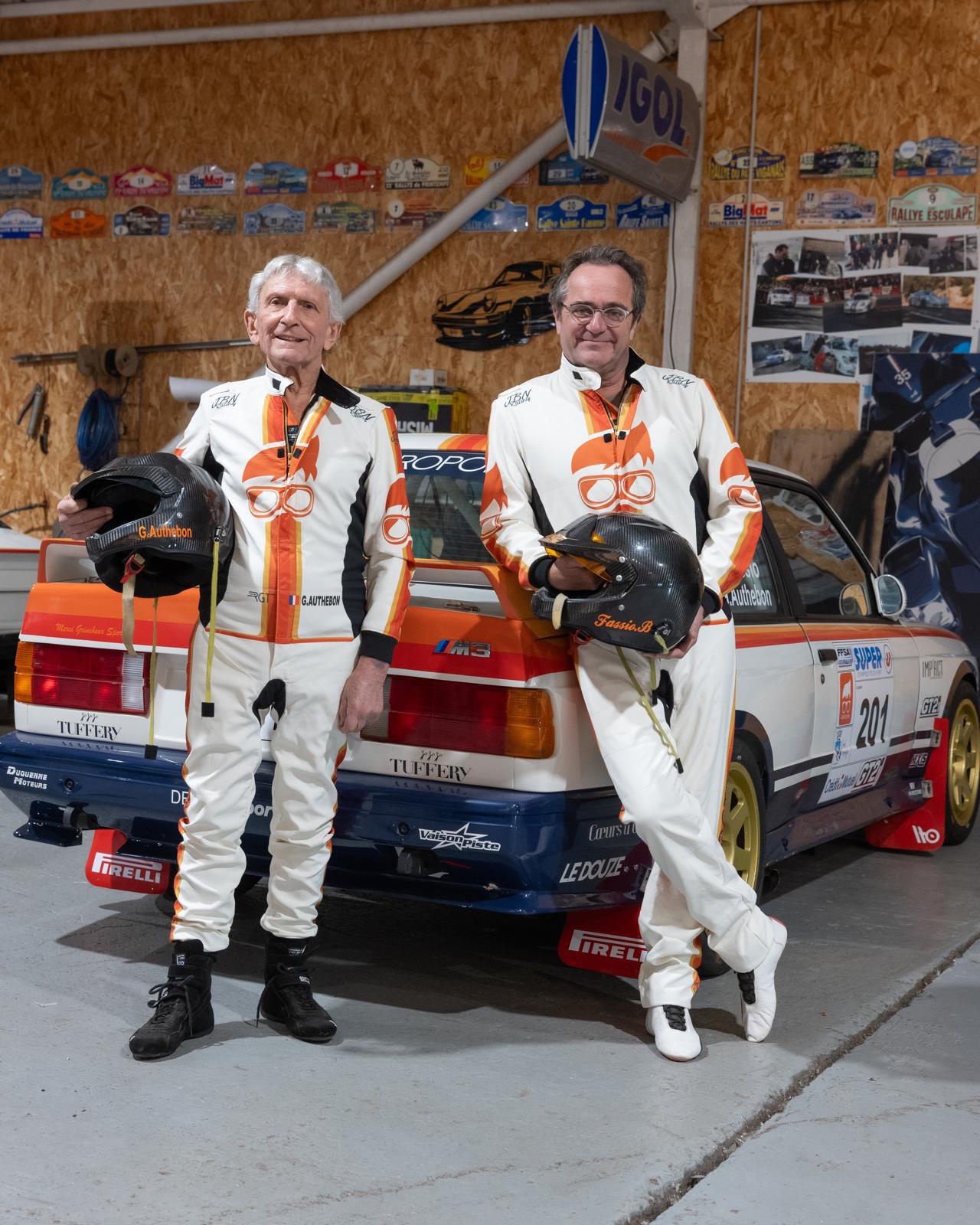 Personnalisation de Combinaison de Sport Automobile 100% Française