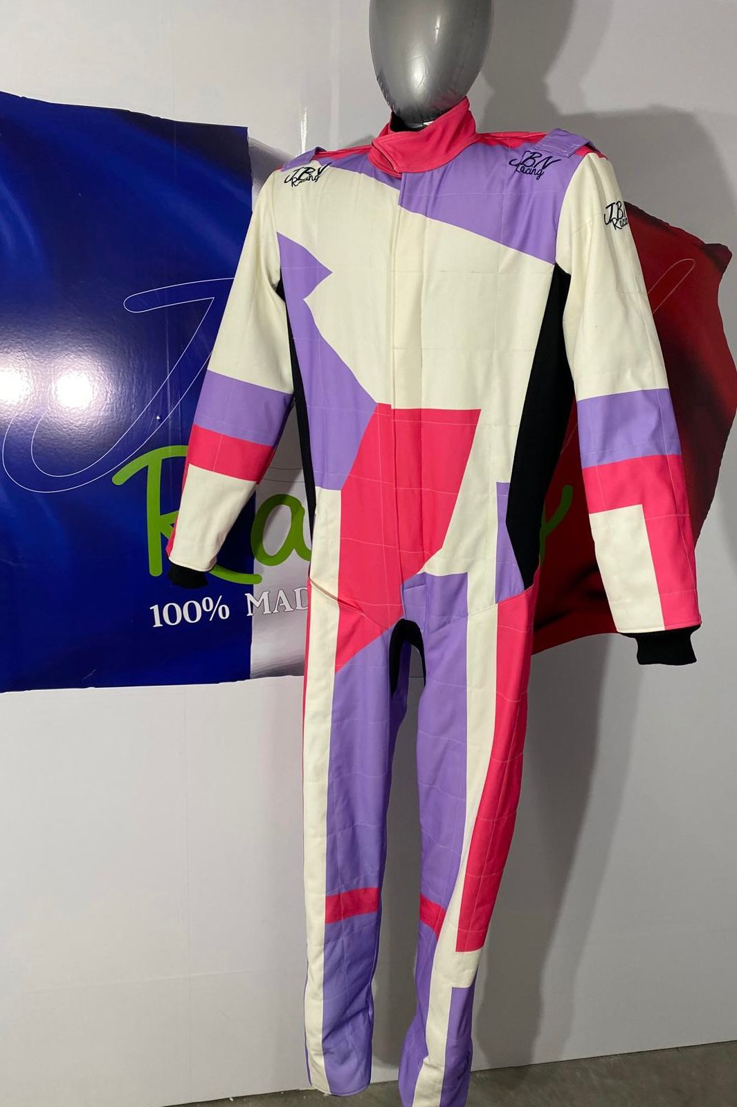 Personnalisation de Combinaison de Sport Automobile 100% Française