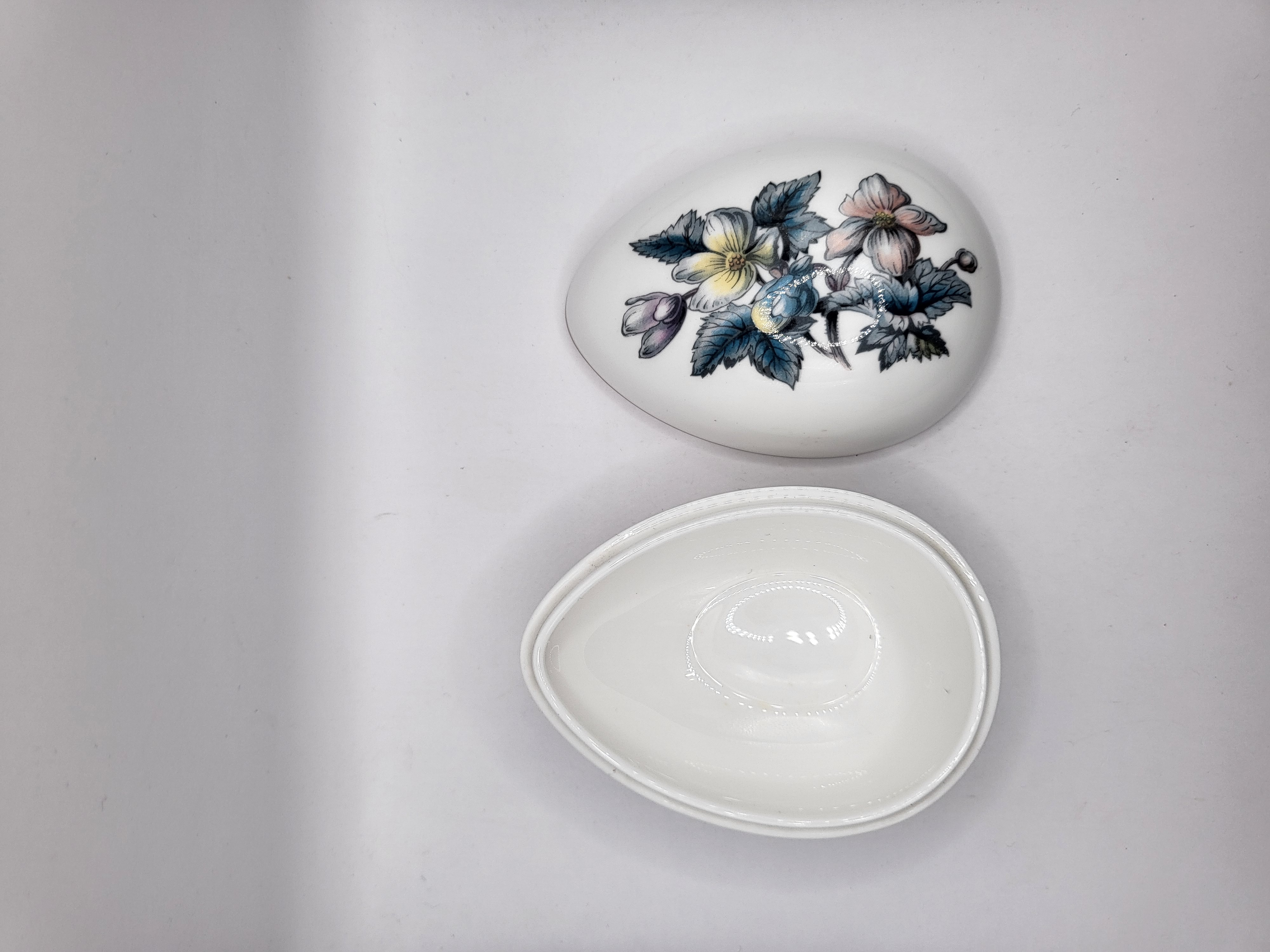 Porcelianinis Kiaušinio Formos Indelis „Royal Worcester“
