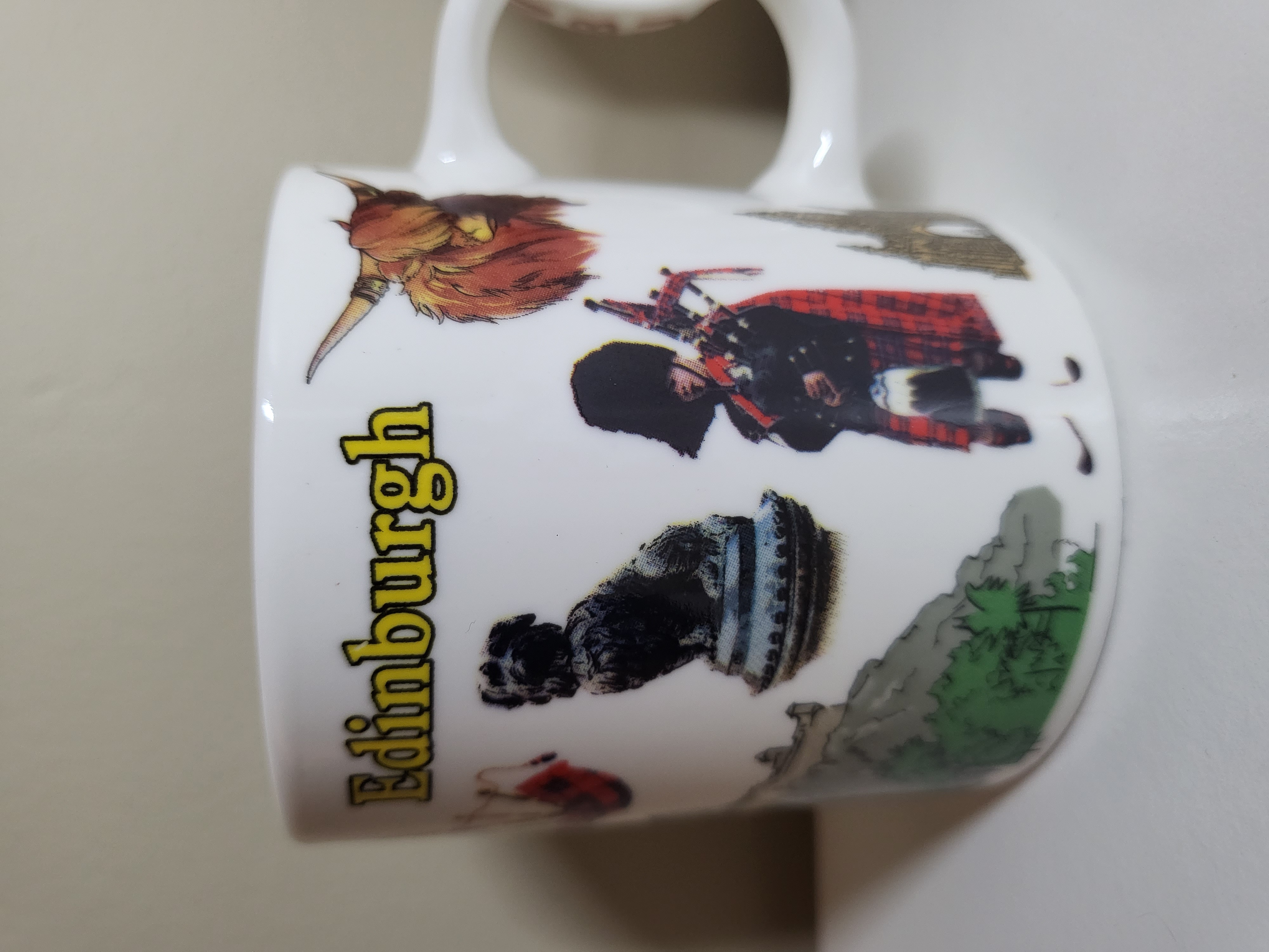 Puodeliai „Edinburgh“