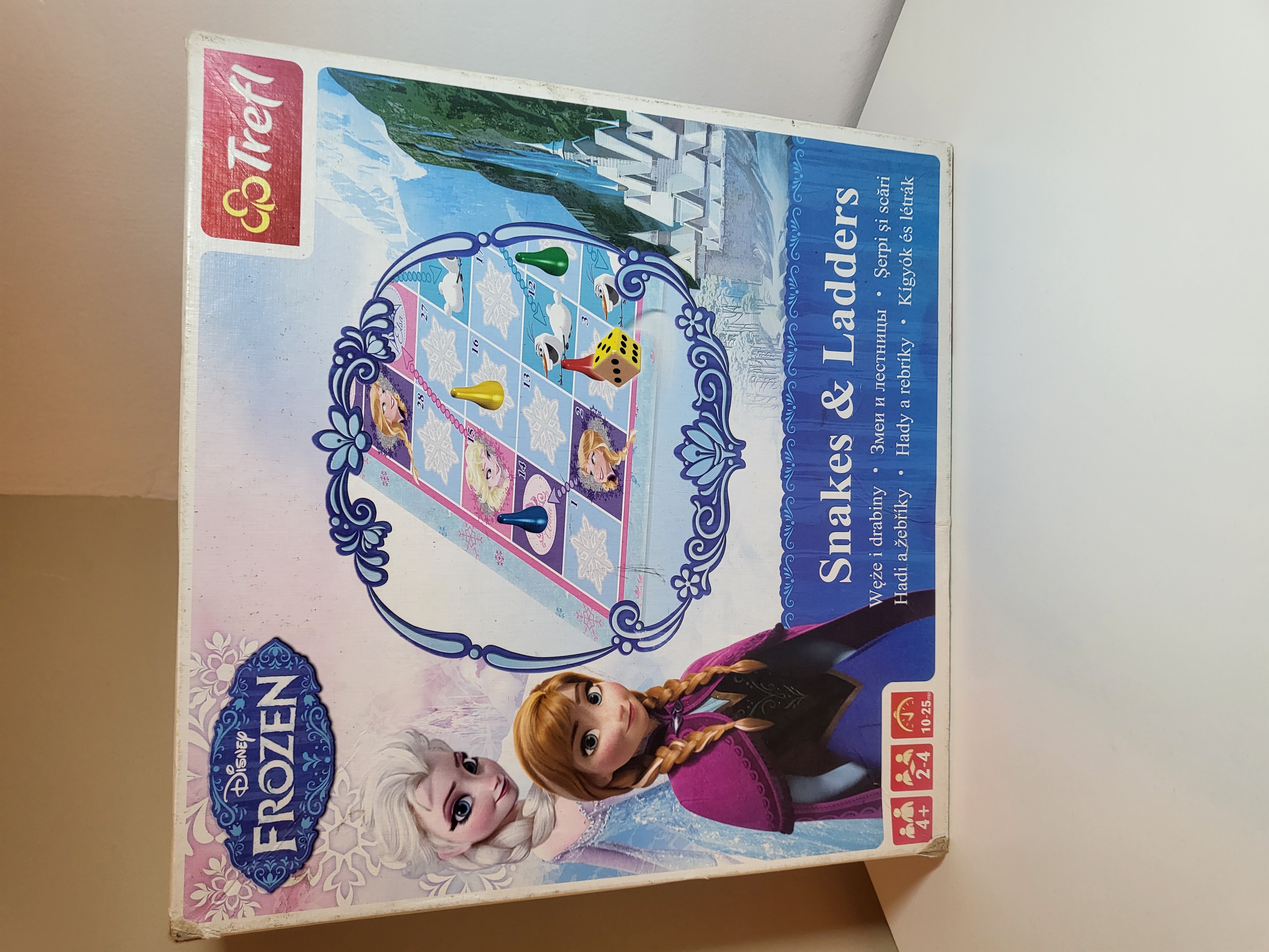 DISNEY FROZEN STALO ŽAIDIMAS "SNAKES & LADDERS"