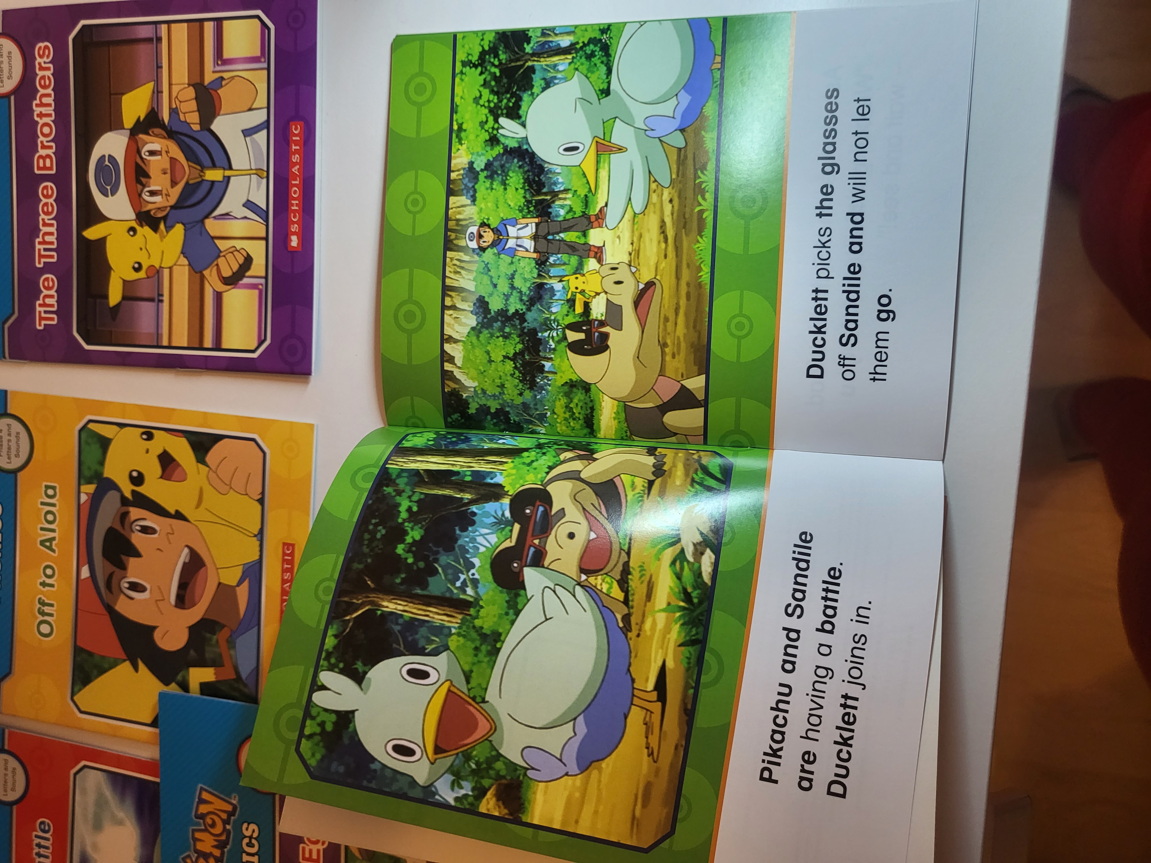 "POKÉMON" KNYGŲ RINKINYS