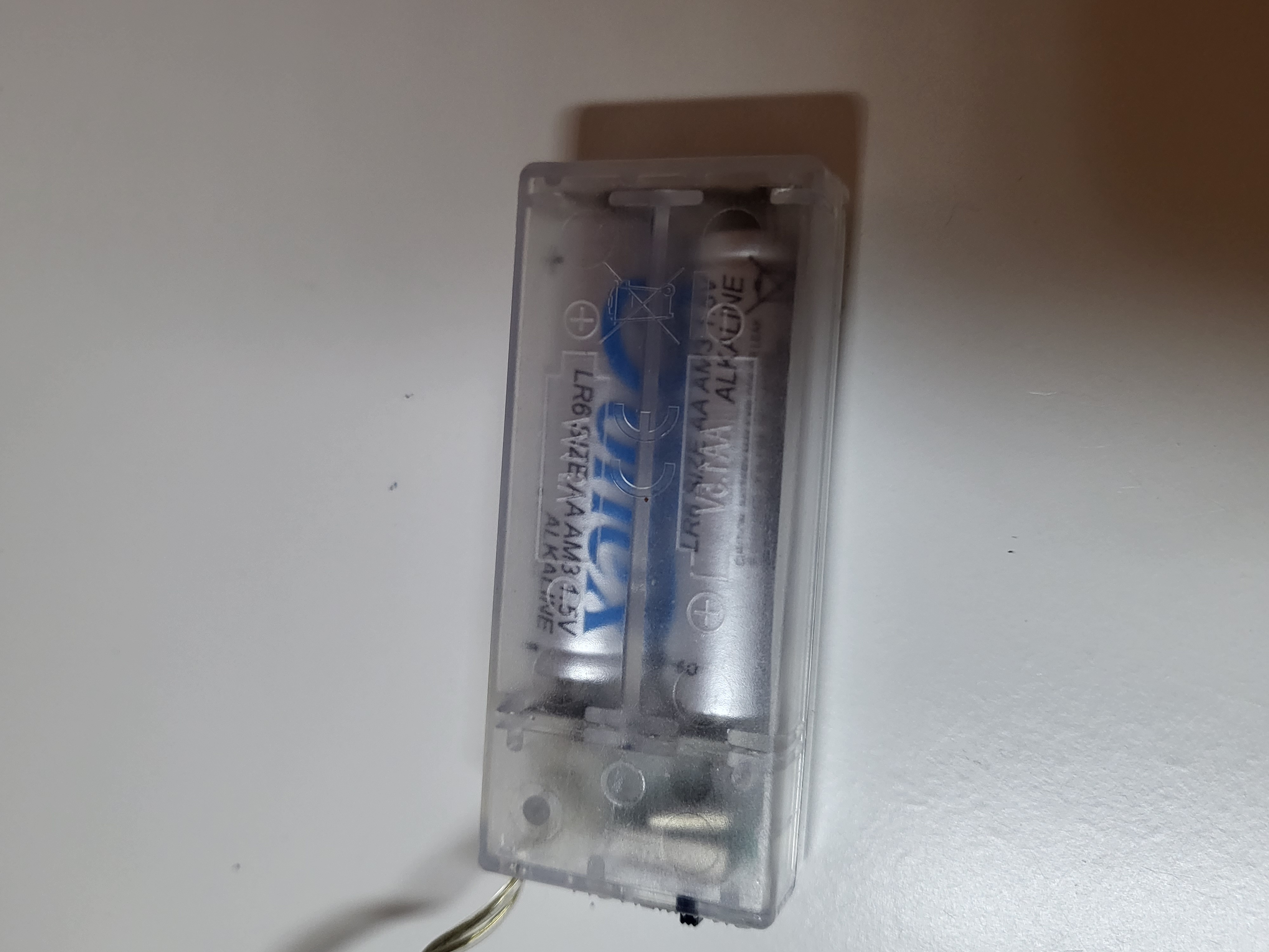 LUMINEO METALINĖ ŽVAIGŽDĖ SU LED