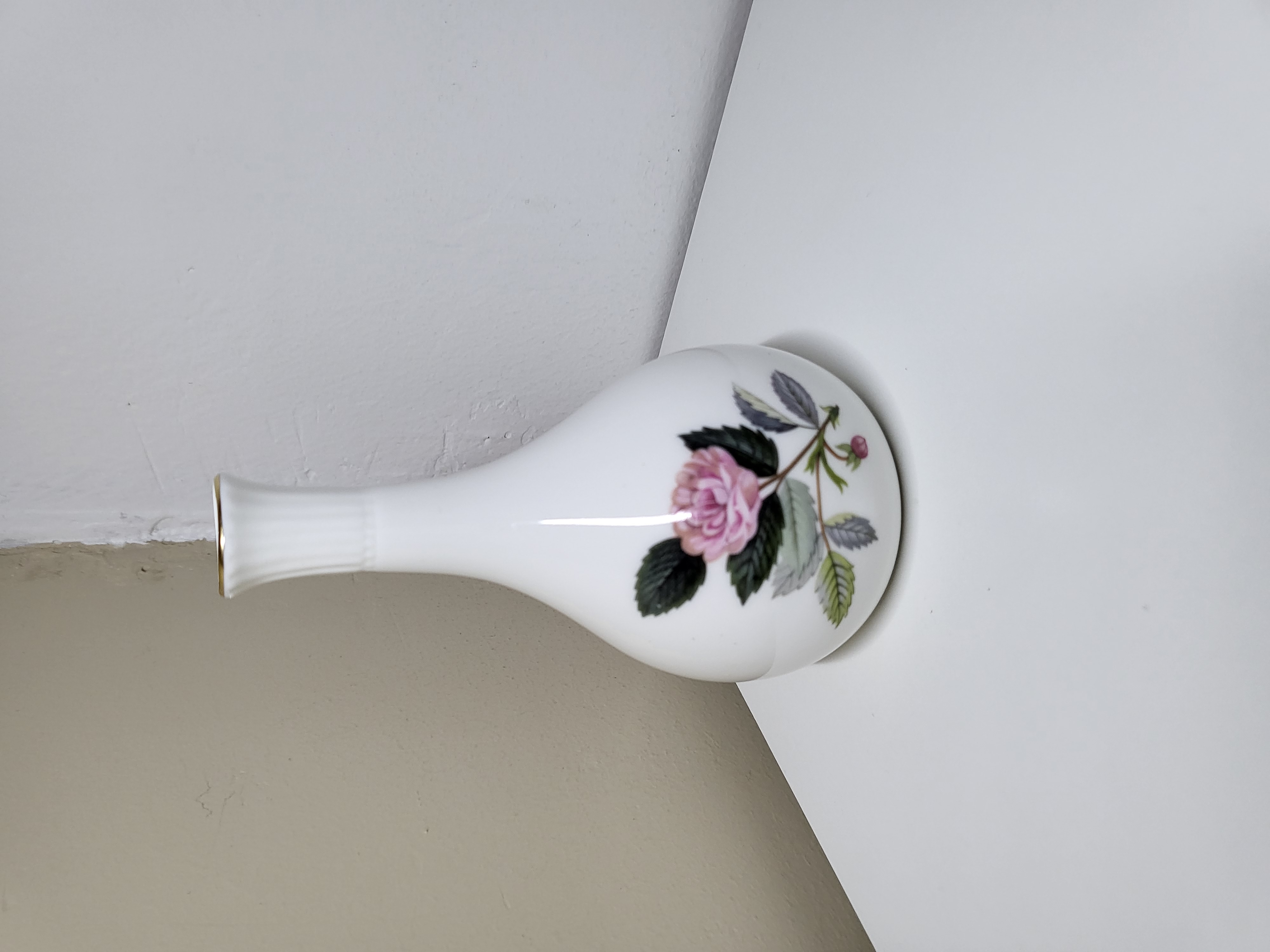 WEDGWOOD HATHAWAY ROSE VAZA