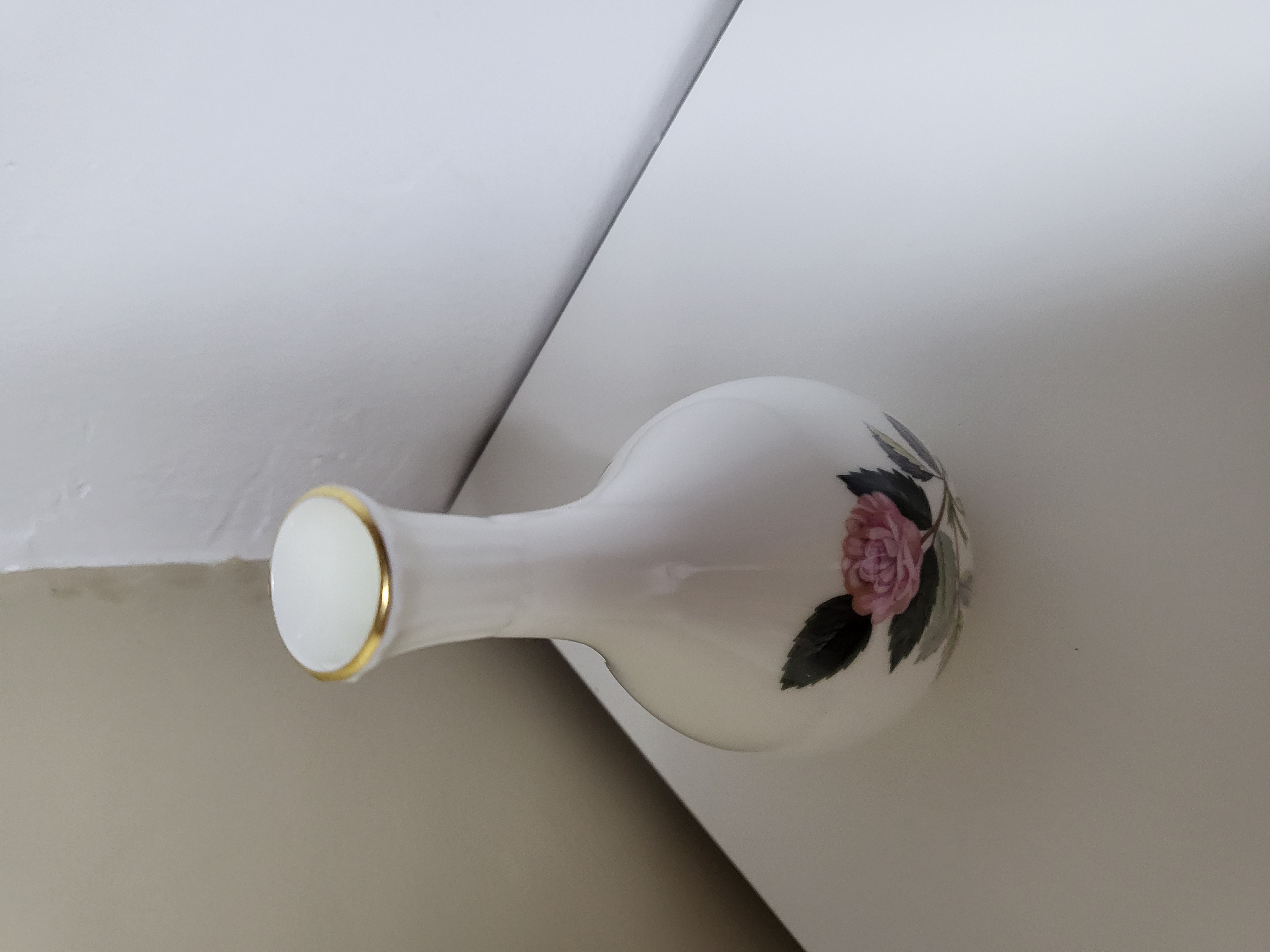 WEDGWOOD HATHAWAY ROSE VAZA