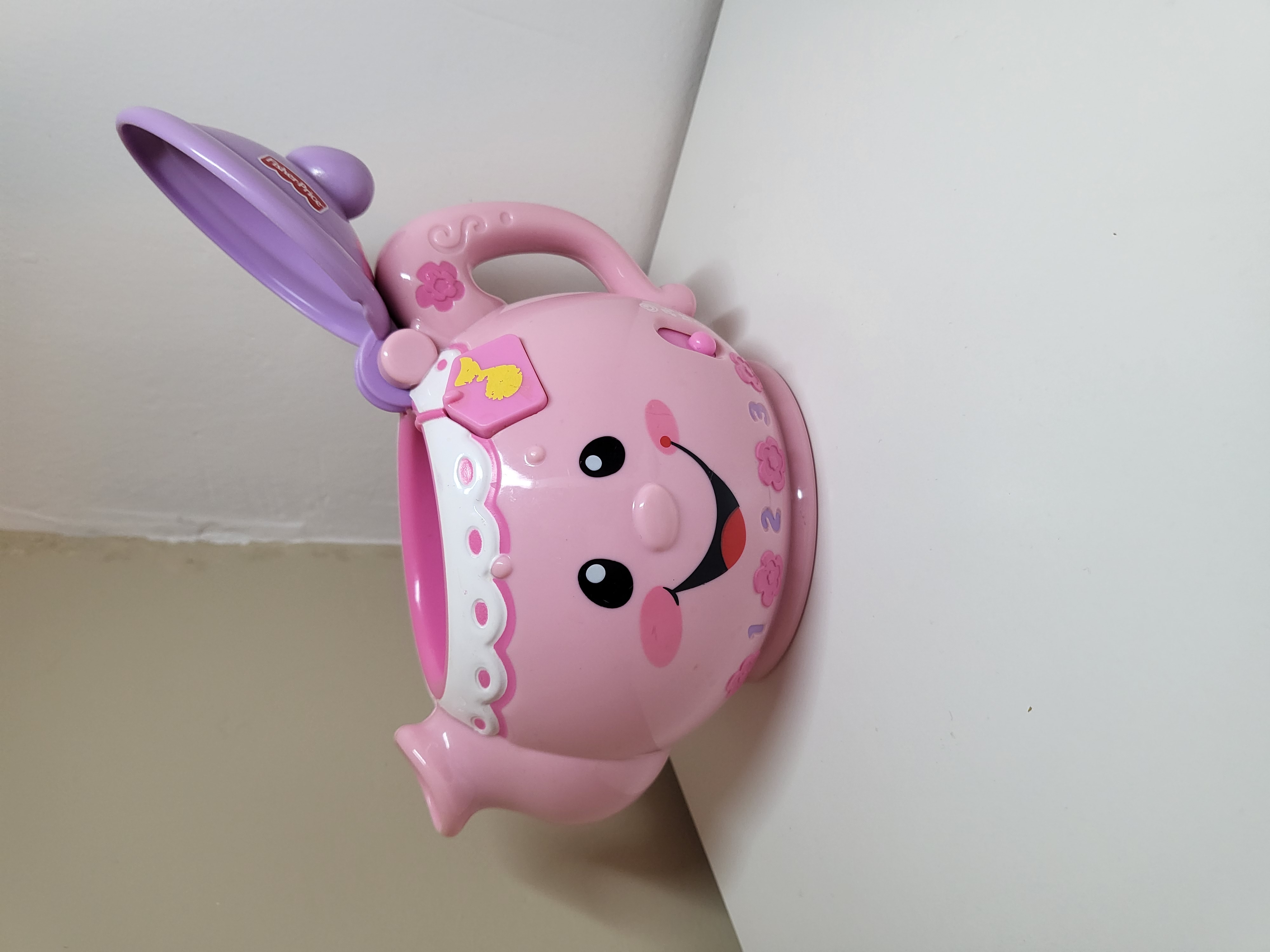 FISHER-PRICE LINKSMASIS ARBATINUKAS