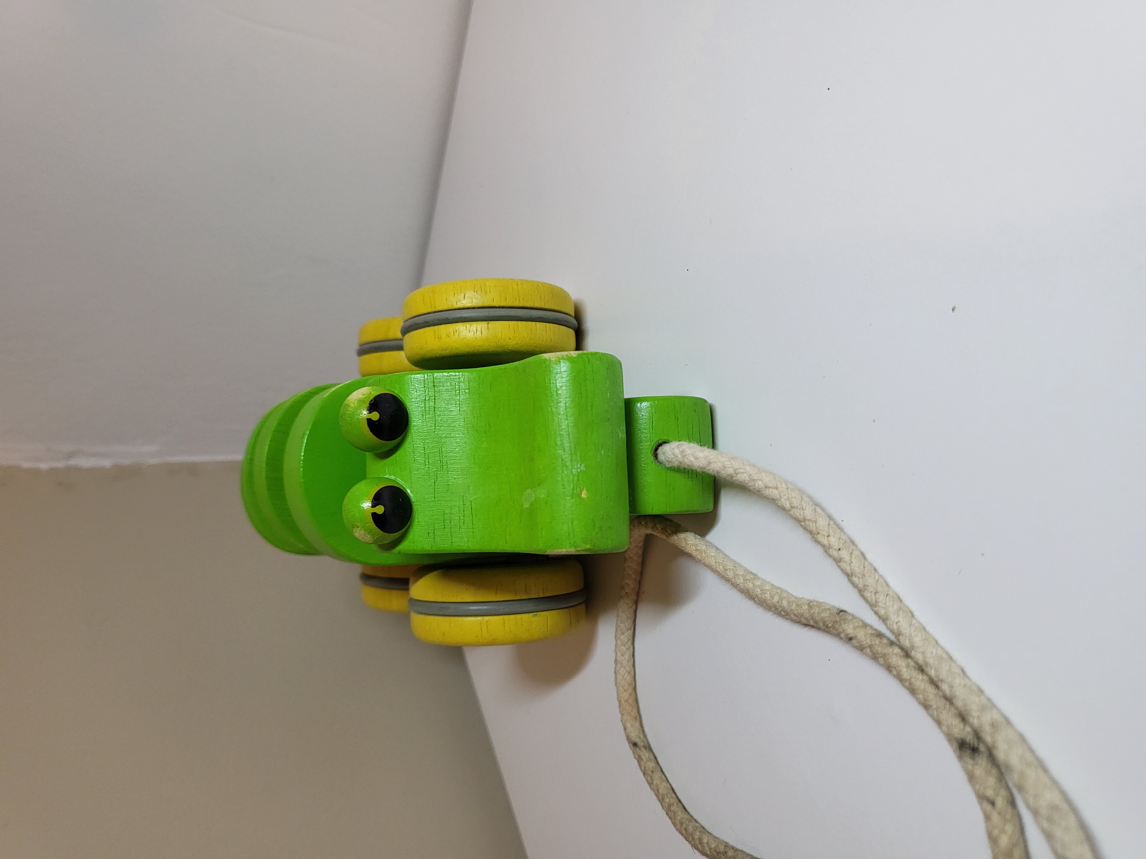 PLAN TOYS MEDINIS TRAUKIAMAS KROKODILAS