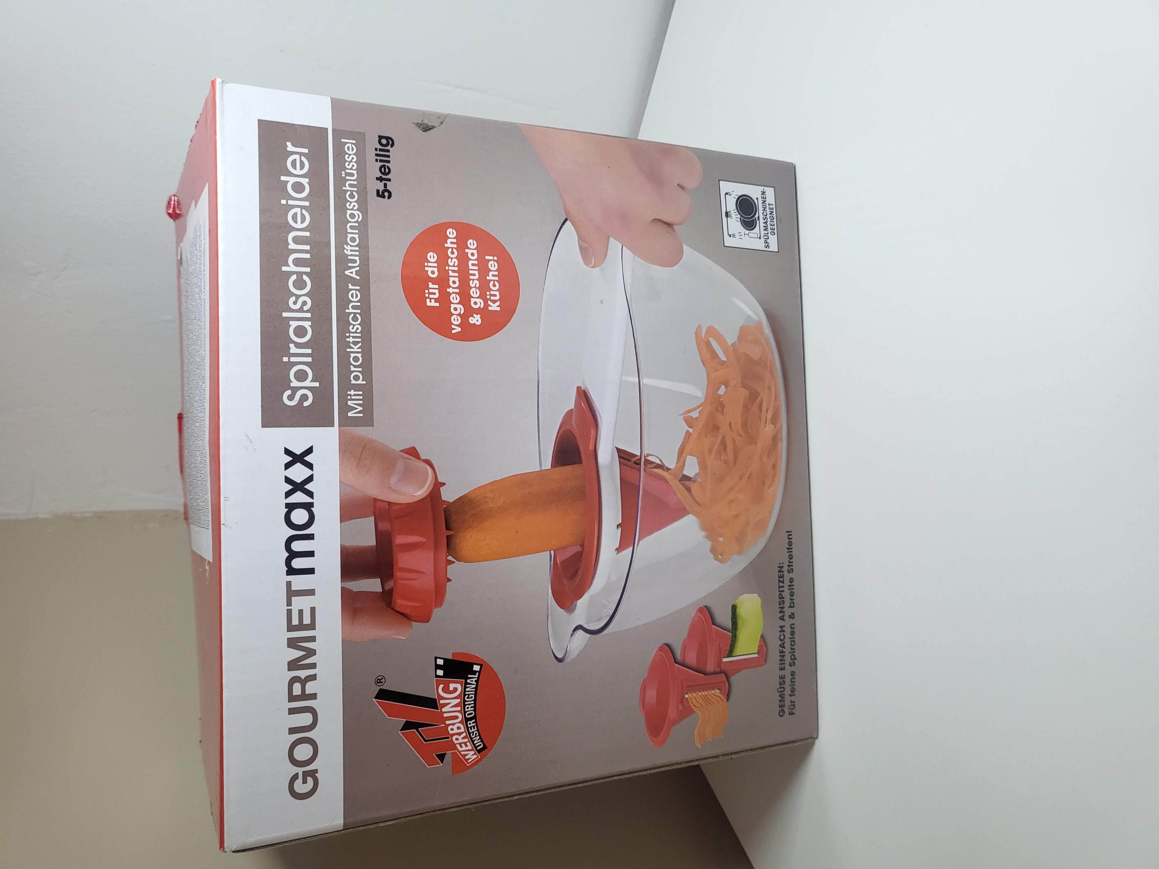 SPIRALINĖ DARŽOVIŲ PJAUSTYKLĖ "GOURMETMAXX"