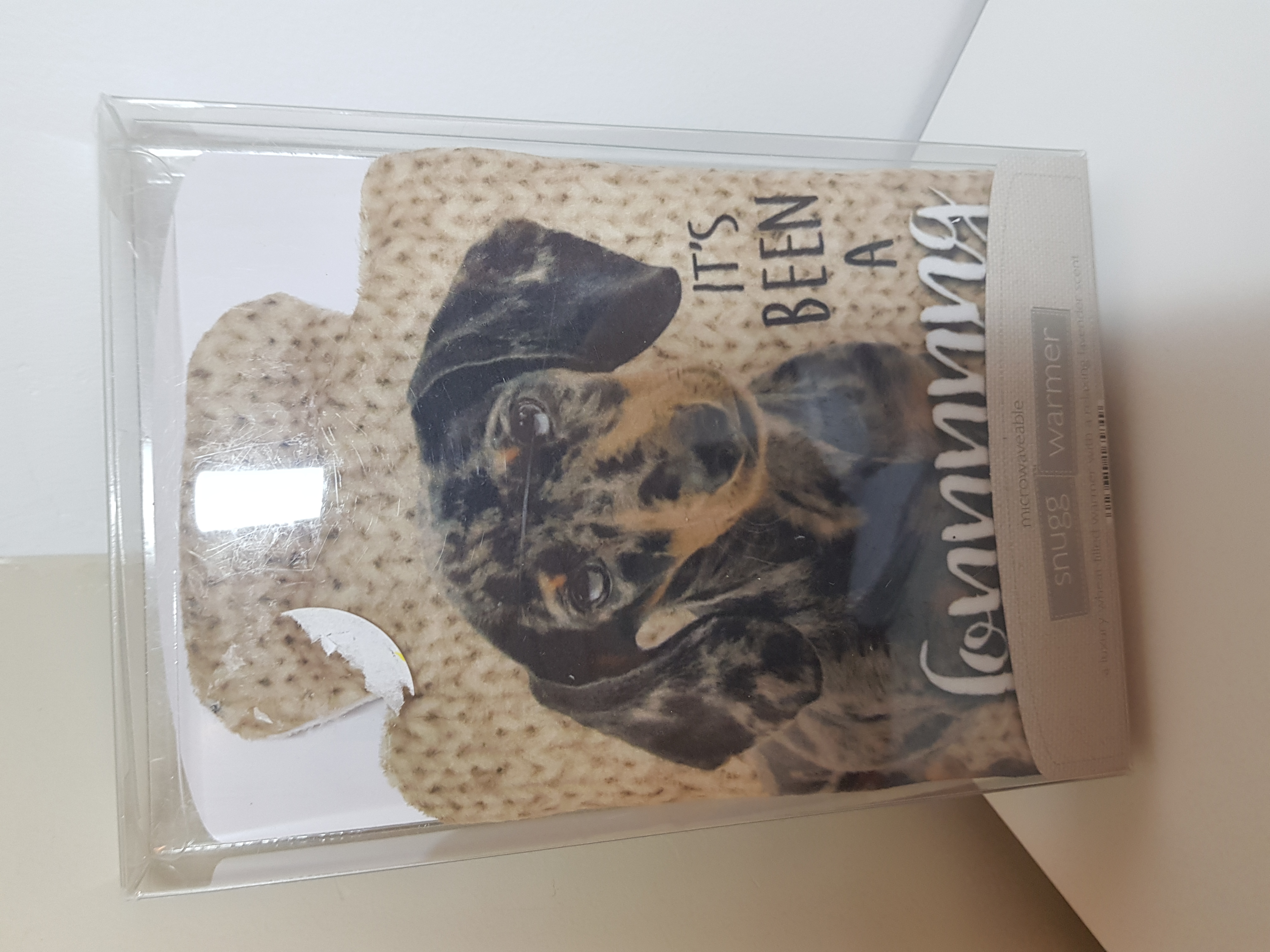 ŠILDOMA PAGALVĖLĖ SU ŠUNIUKU "SNUGG"