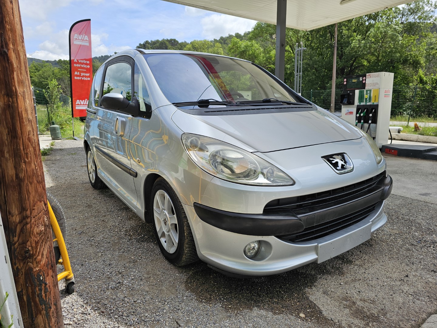 PEUGEOT 1007 1.4 16V 