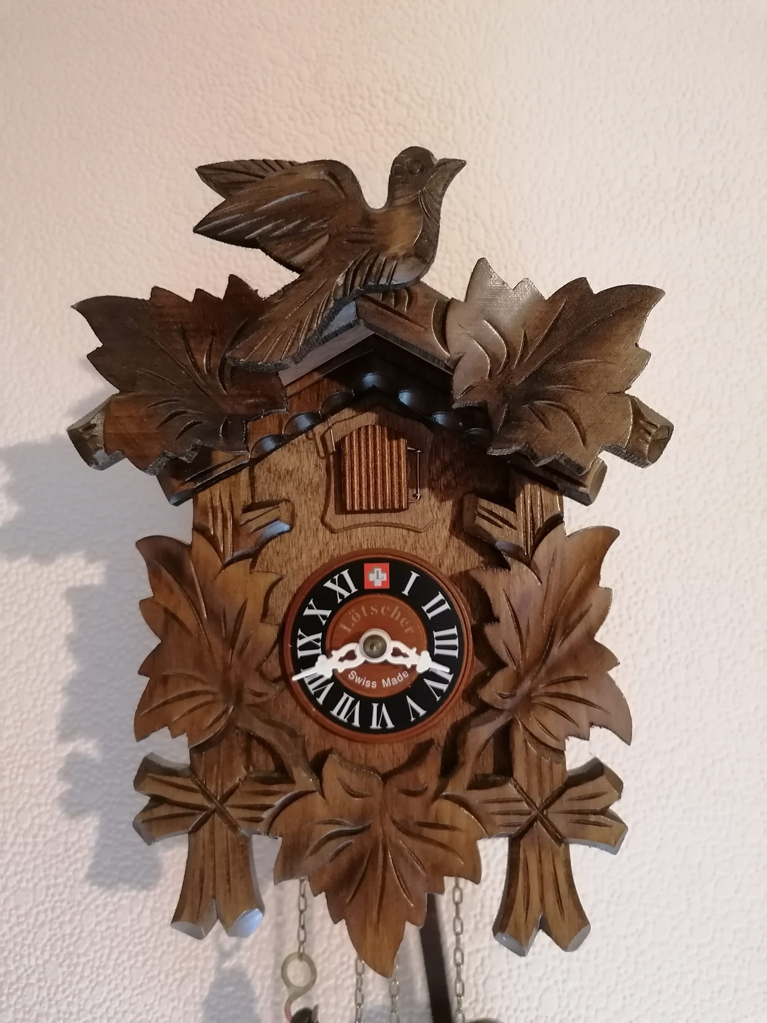 Excellent condition LOETSCHER/LOTSCHER SWISS MADE MECHANICAL CUCKOO CLOCK