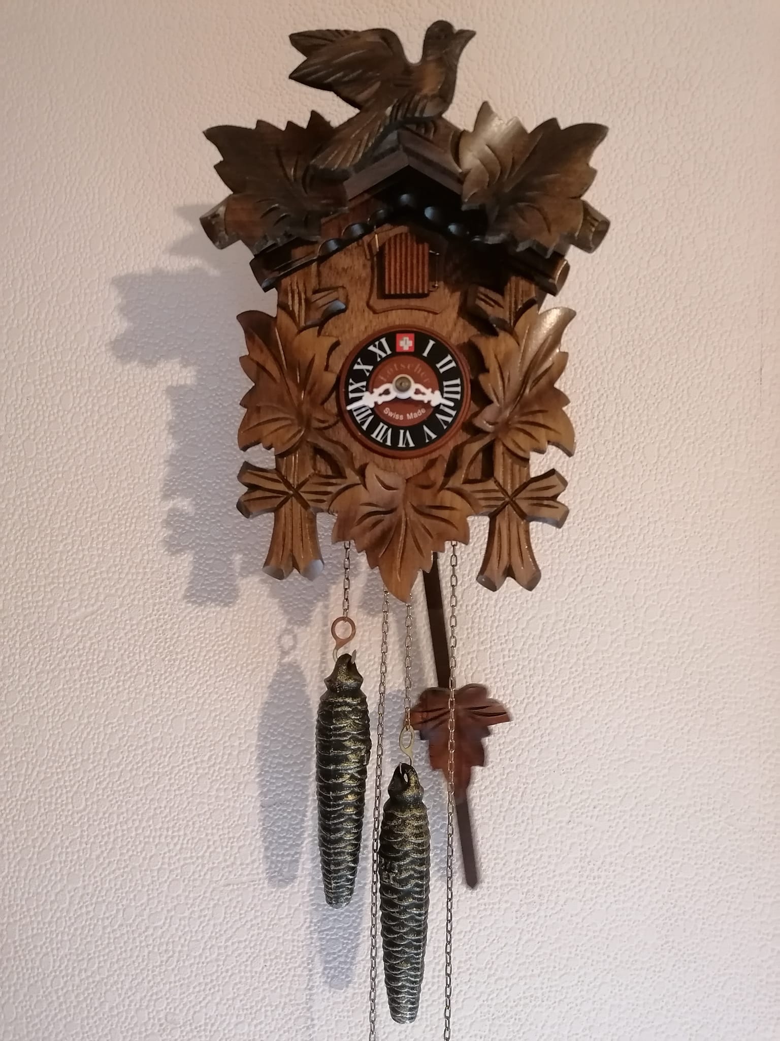 Excellent condition LOETSCHER/LOTSCHER SWISS MADE MECHANICAL CUCKOO CLOCK