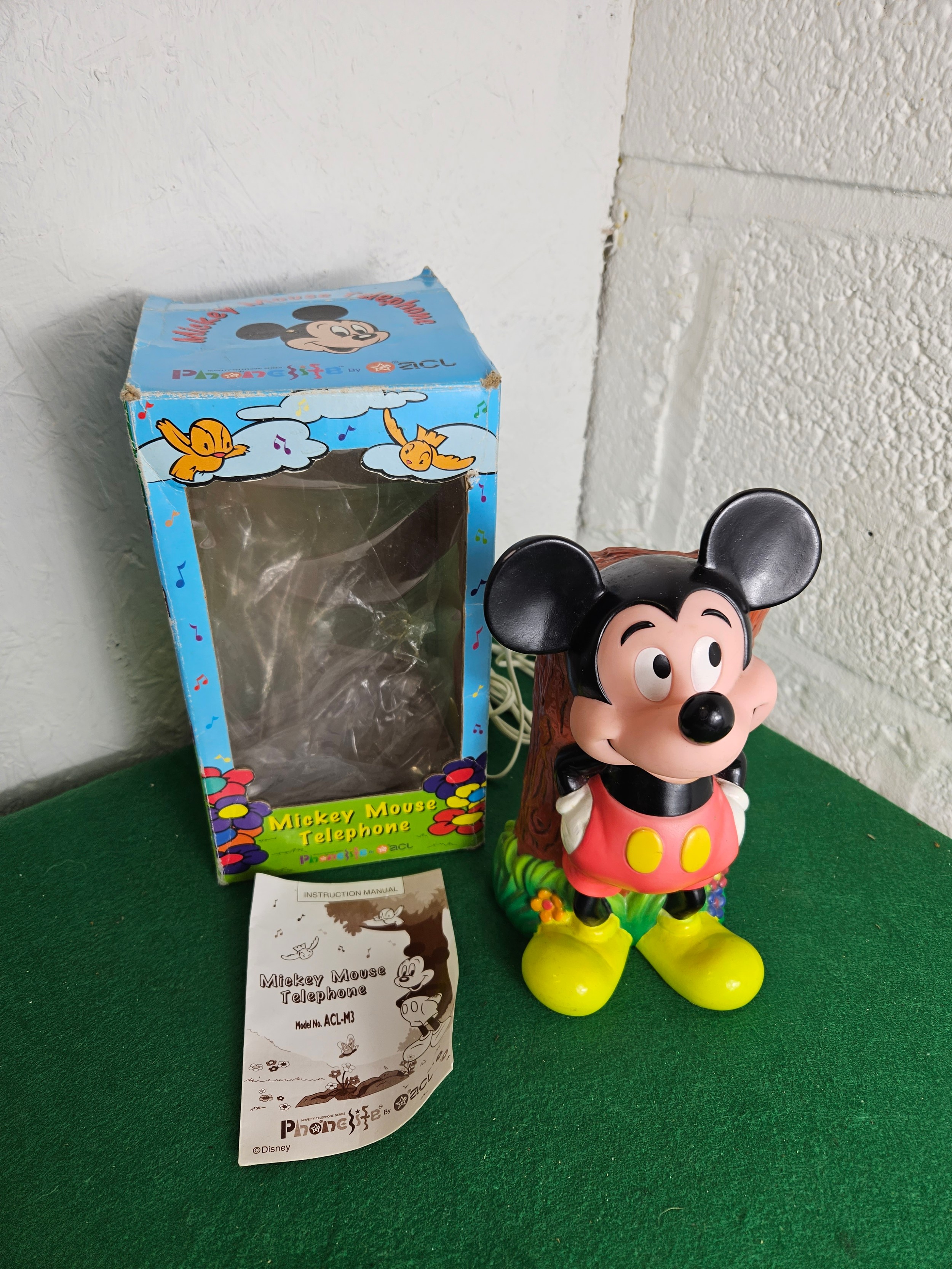 Retro Mickey Mouse Tree Stump phone 